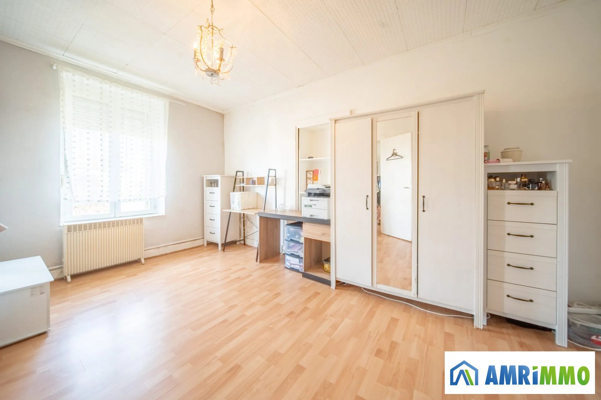 Maison mitoyenne à vendre à Piennes, 84 m² avec jardin et parking 