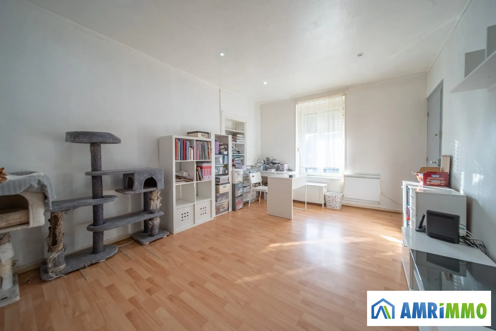 Maison mitoyenne à vendre à Piennes, 84 m² avec jardin et parking 