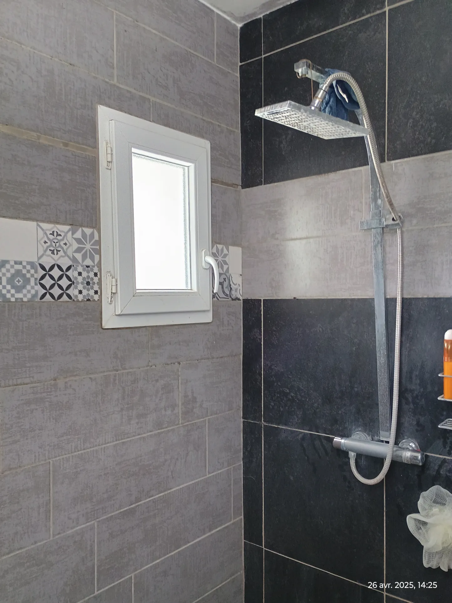 Maison de campagne rénovée avec grand terrain à Franqueville, Aisne 