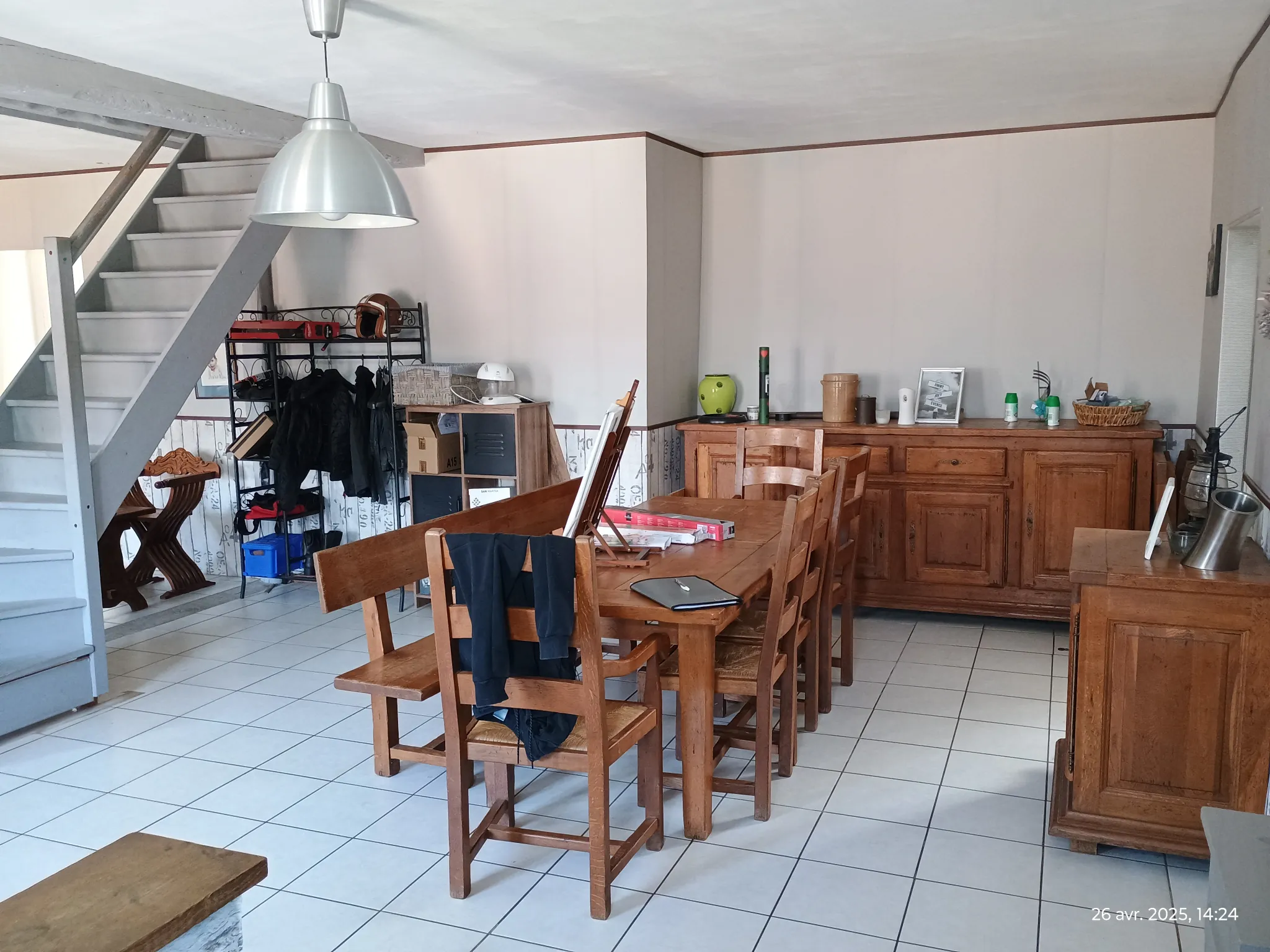 Maison de campagne rénovée avec grand terrain à Franqueville, Aisne 