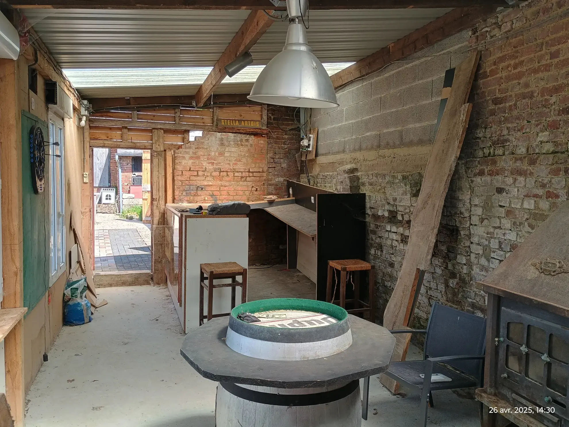 Maison de campagne rénovée avec grand terrain à Franqueville, Aisne 