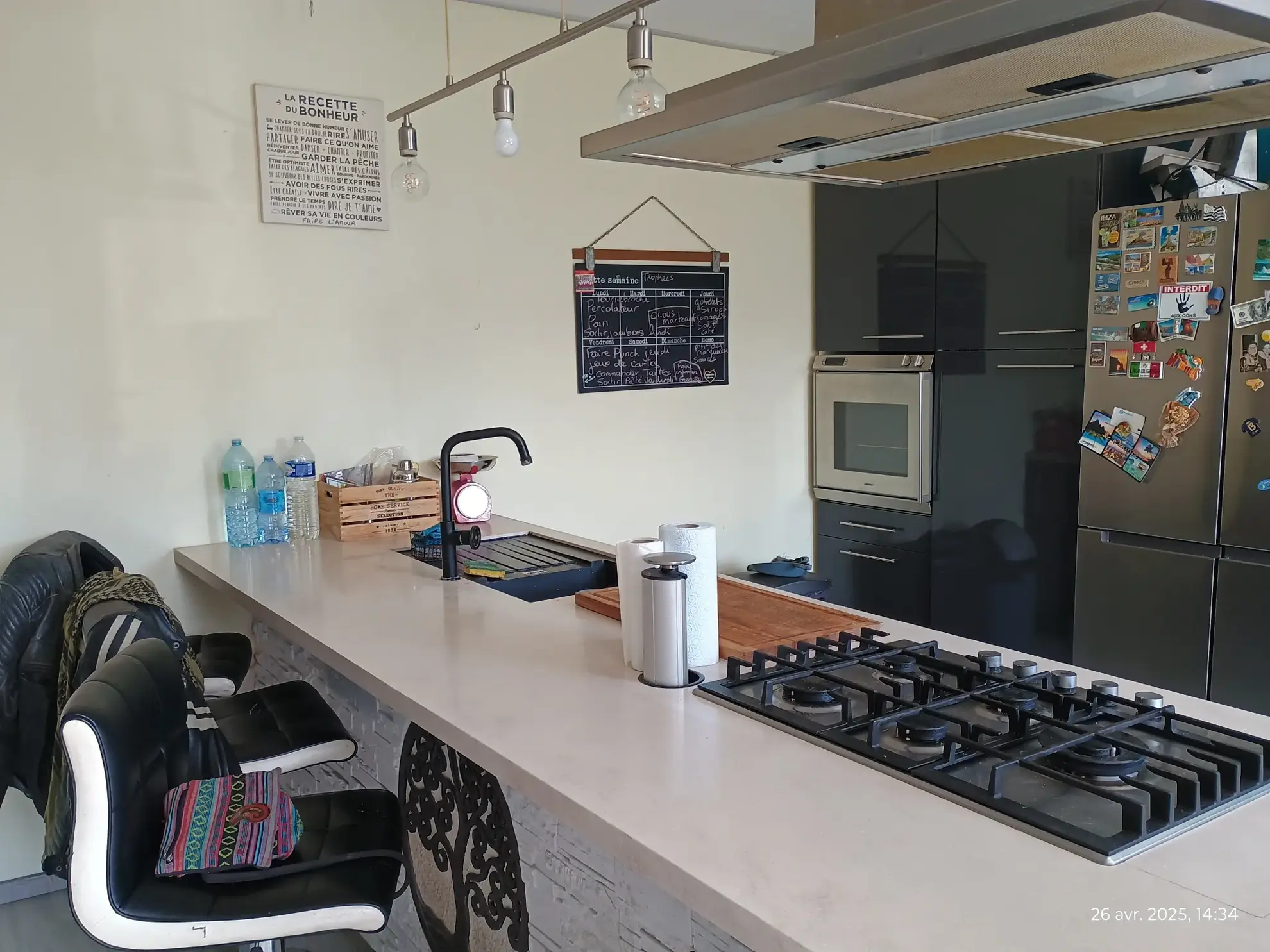 Maison de campagne rénovée avec grand terrain à Franqueville, Aisne 