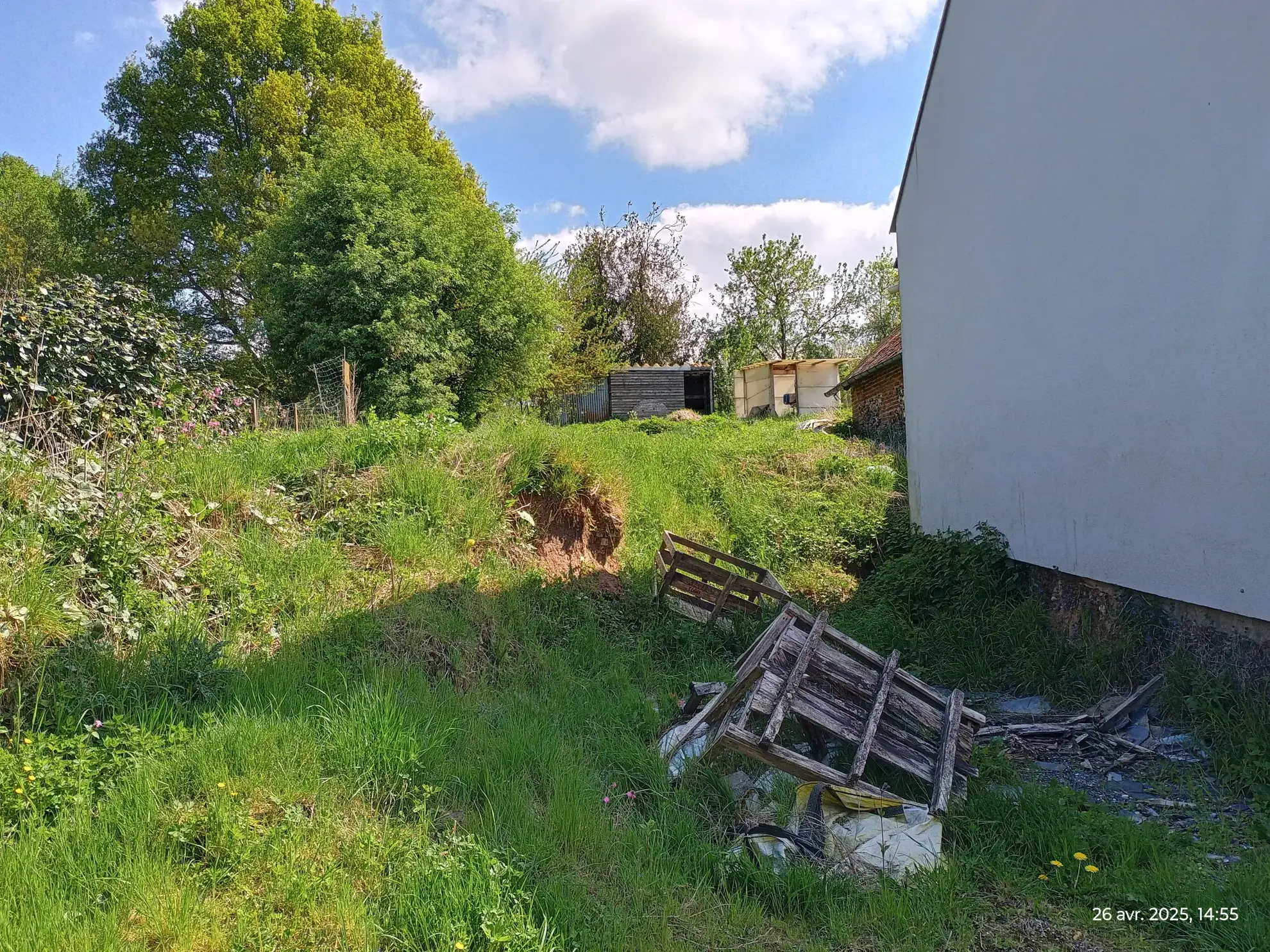 Maison de campagne rénovée avec grand terrain à Franqueville, Aisne 