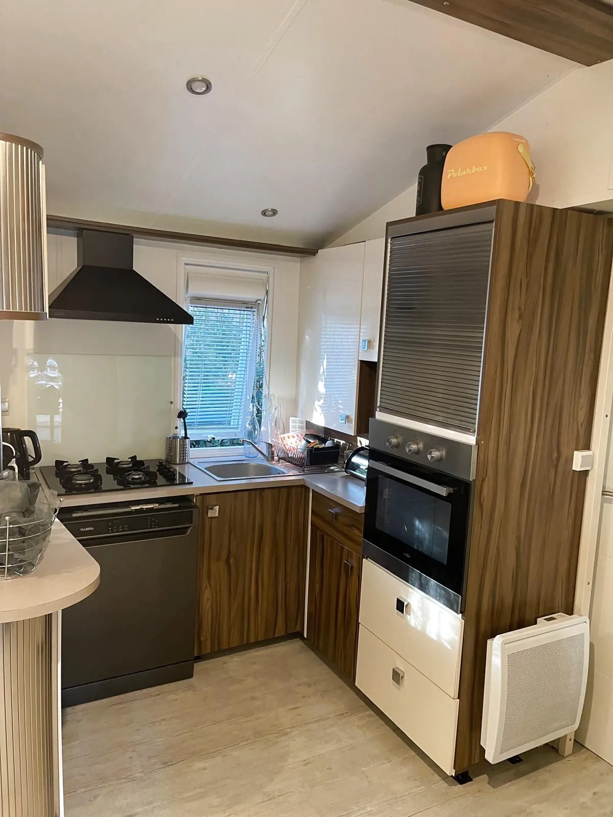 Mobilhome 3 chambres dans village vacances écologique à Fréjus 