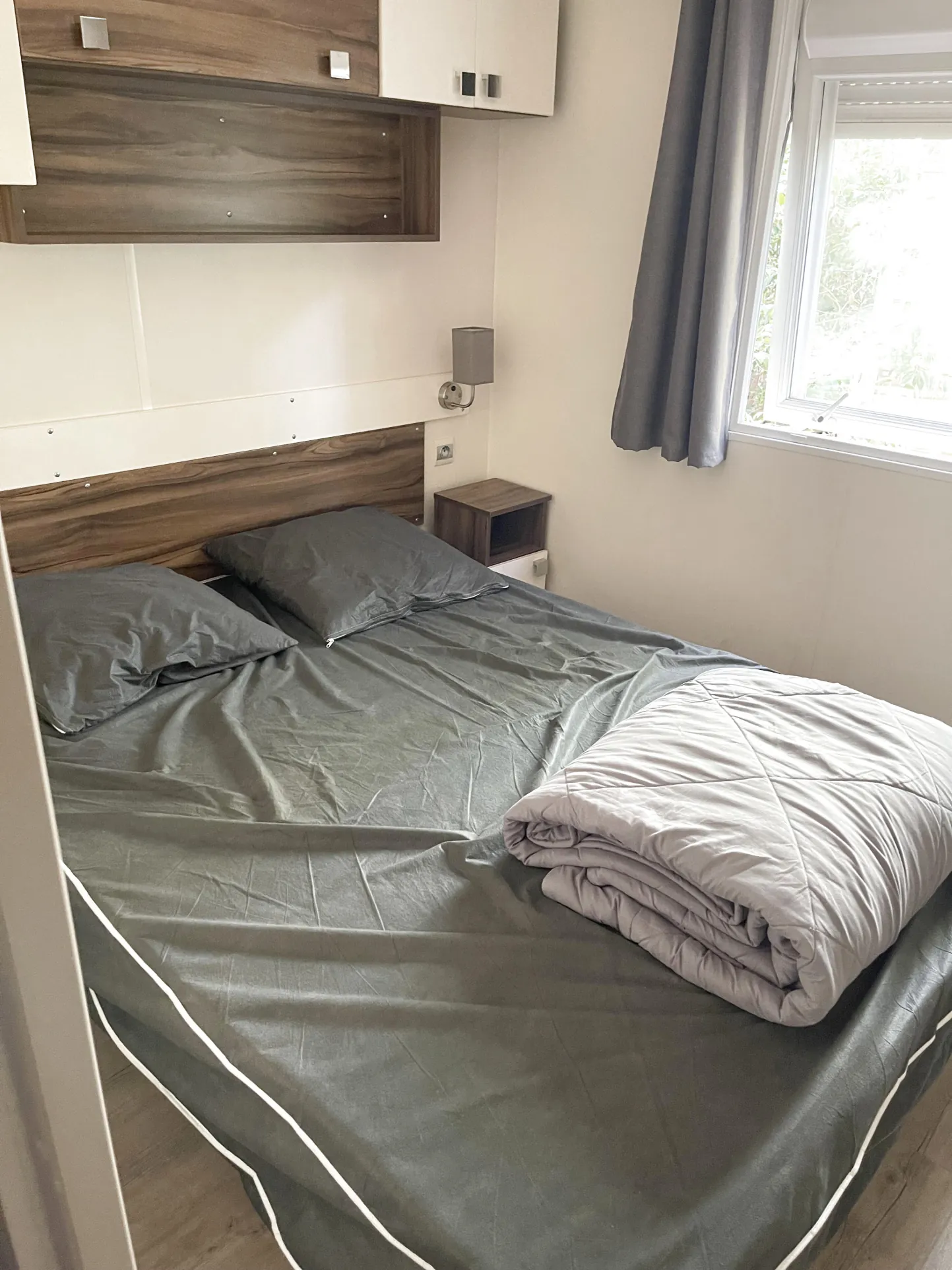 Mobilhome 3 chambres dans village vacances écologique à Fréjus 