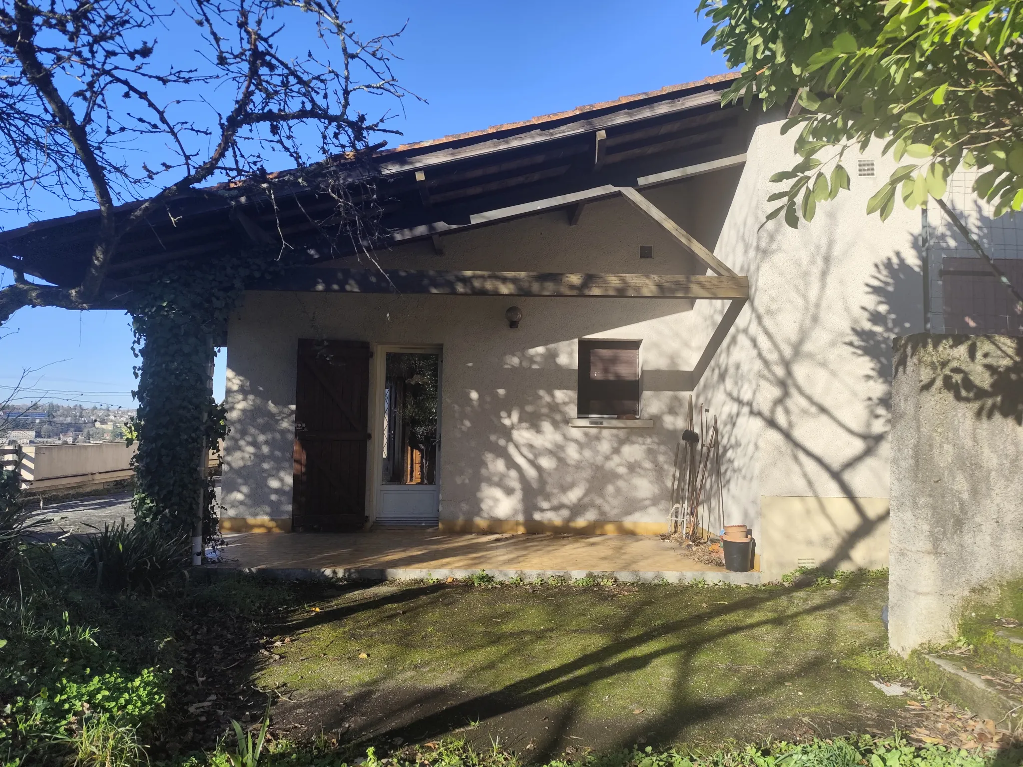 Maison individuelle avec vue dominante à Villefranche-de-Rouergue 