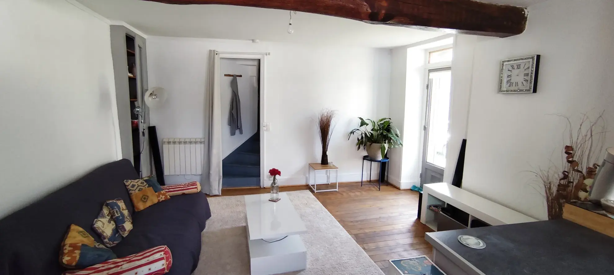 Maison 3 pièces à Ancy-le-Franc avec cour et jardin, bien située 