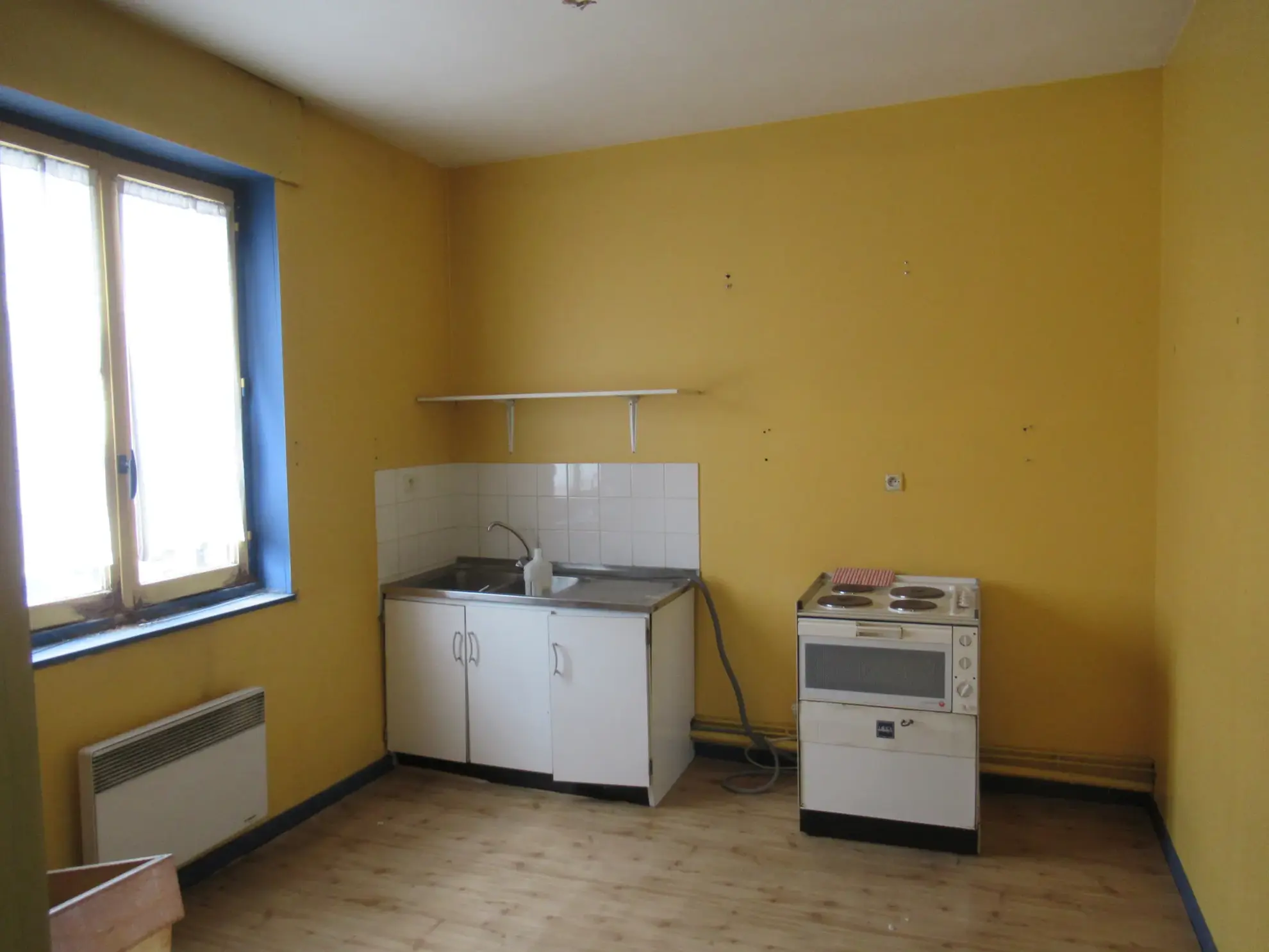 Maison à Gondecourt proche du centre-ville avec garage et grenier aménageable 