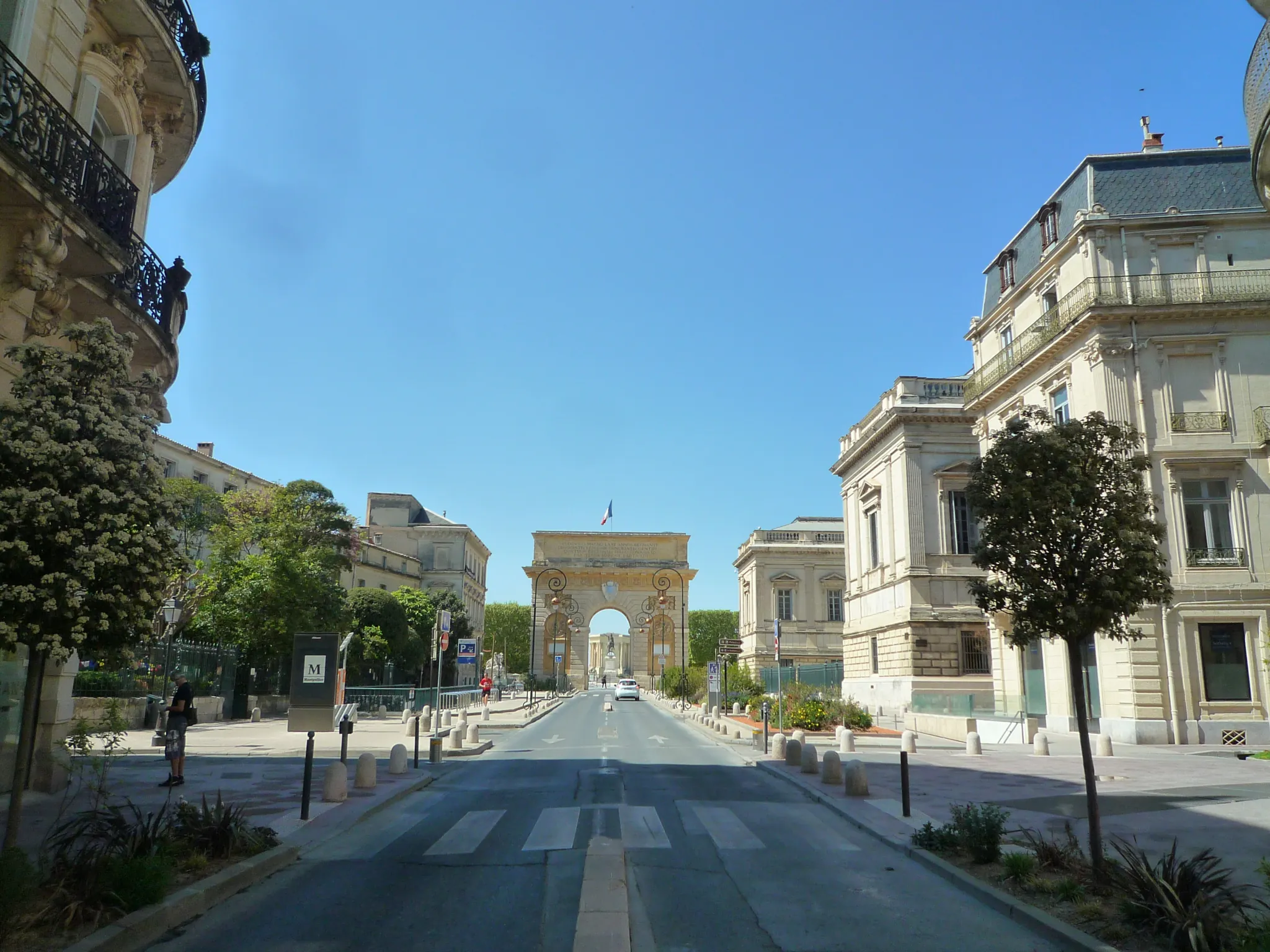 Appartement transformé en local professionnel de 70 m² à vendre à Montpellier Écusson