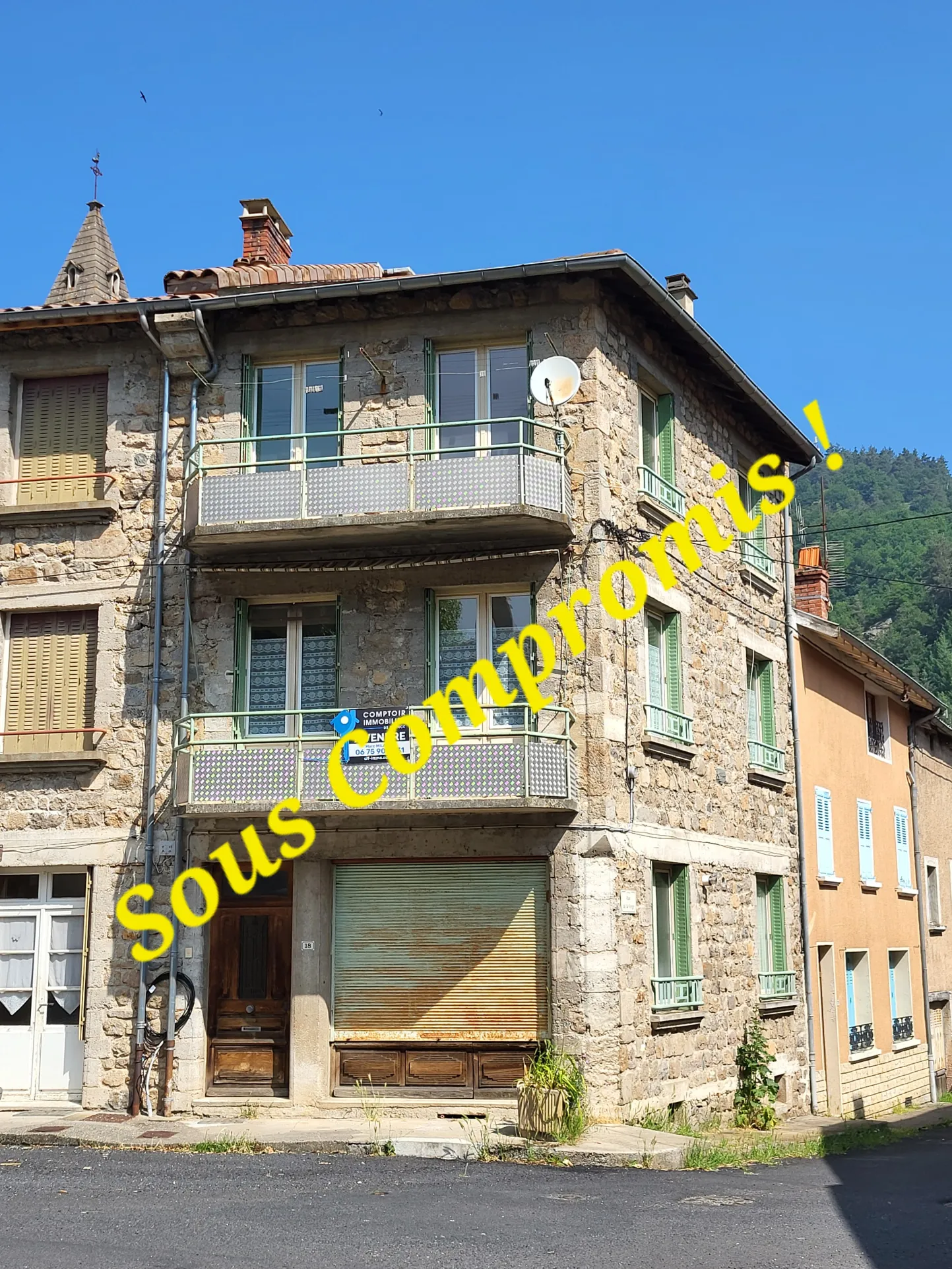 Maison de village T5 en Ardèche avec balcons et cave, cadre naturel et paisible