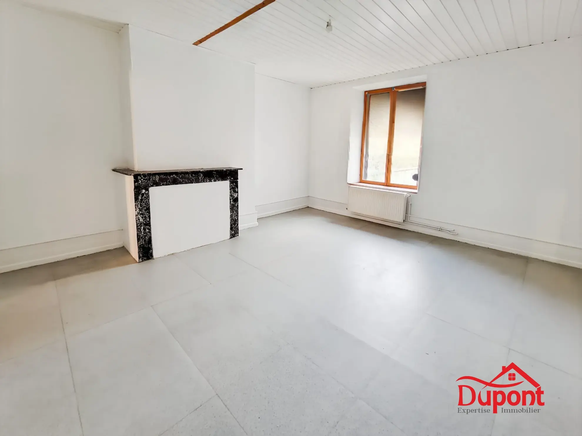 Immeuble à Revin avec 3 appartements et terrain de 260 m²