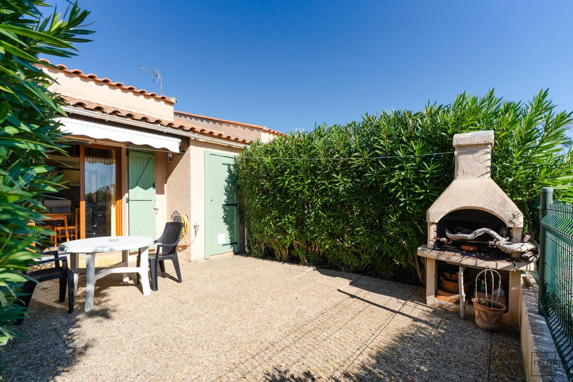 Studio avec mezzanine, terrasse et parking à Gruissan Les Ayguades