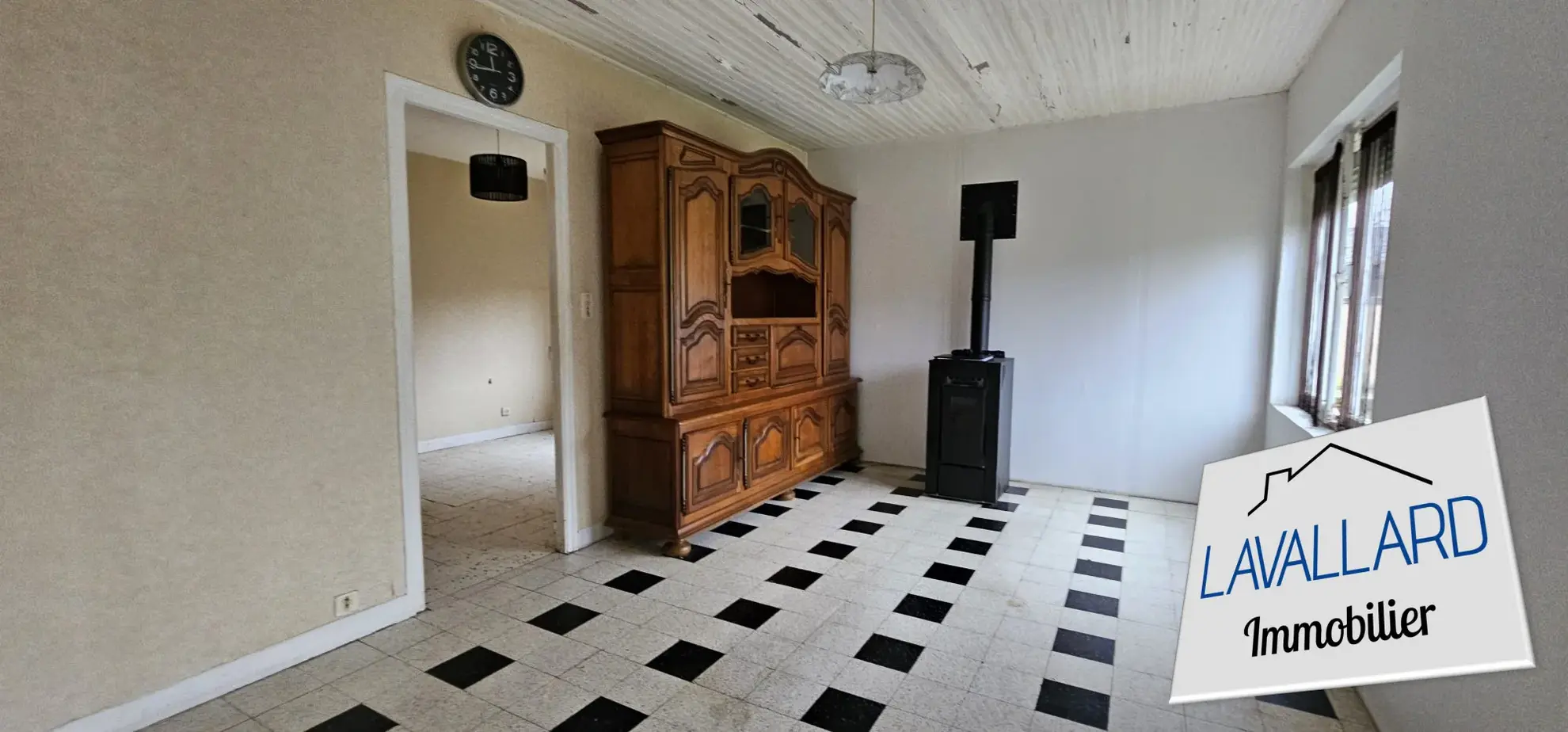 Maison de plain-pied à rénover avec jardin à Canaples à 69 000 € 