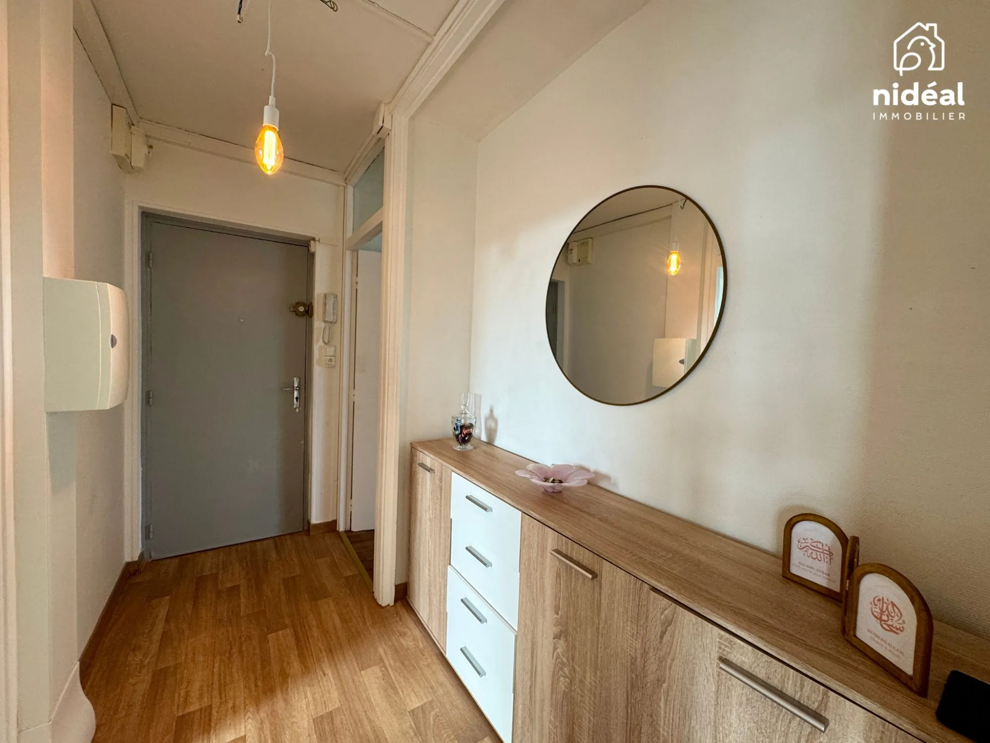 Appartement rénové de 66 m² avec garage et balcon à Maubeuge - Opportunité d'investissement 