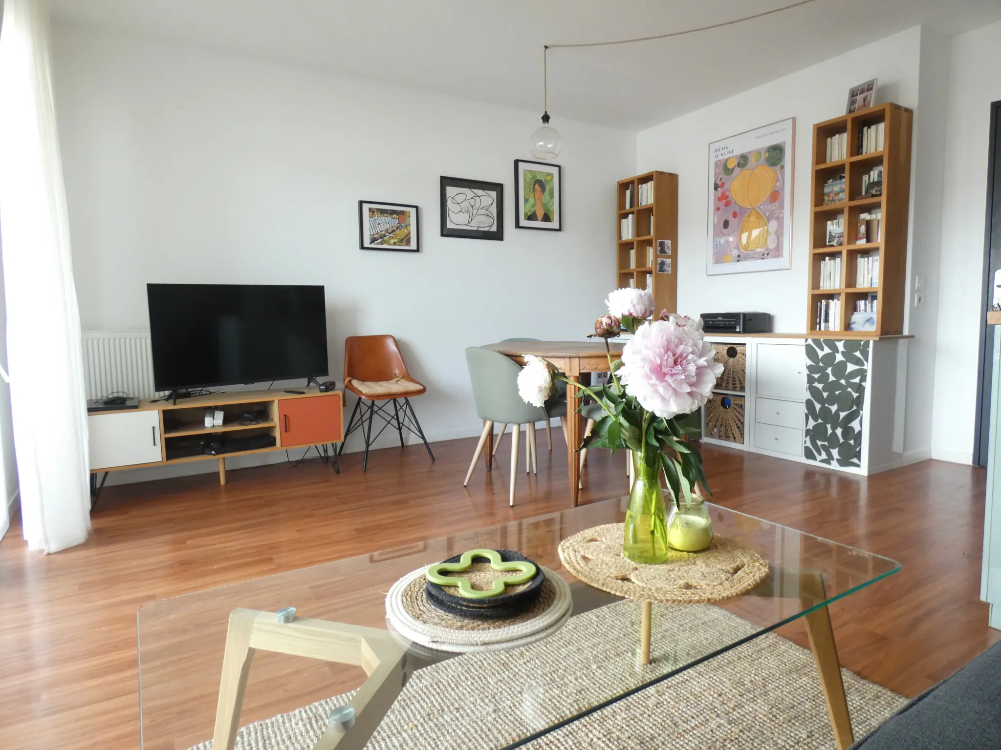 Grand appartement de 80 m² à Nice avec balcon et parking sécurisé