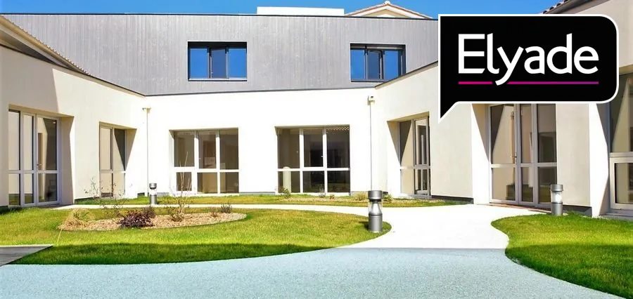 A vendre chambre Ehpad de 20m² à Fronsac, investissement sécurisé avec vue sur vignobles