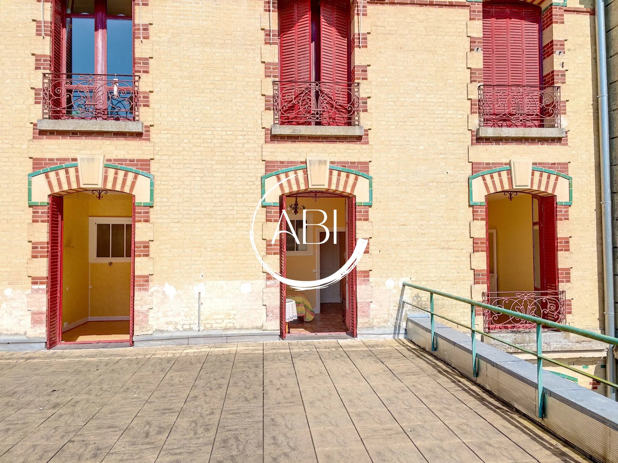 Charmant ensemble de 3 studios avec terrasse en Normandie 