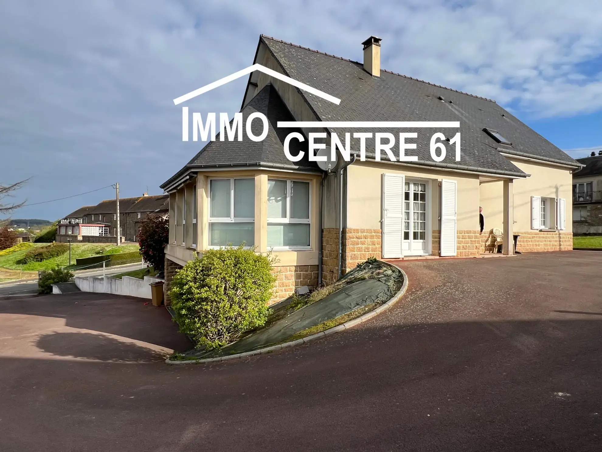 Maison 4 chambres à La Ferté Macé – Construction de qualité proche du centre et du lac