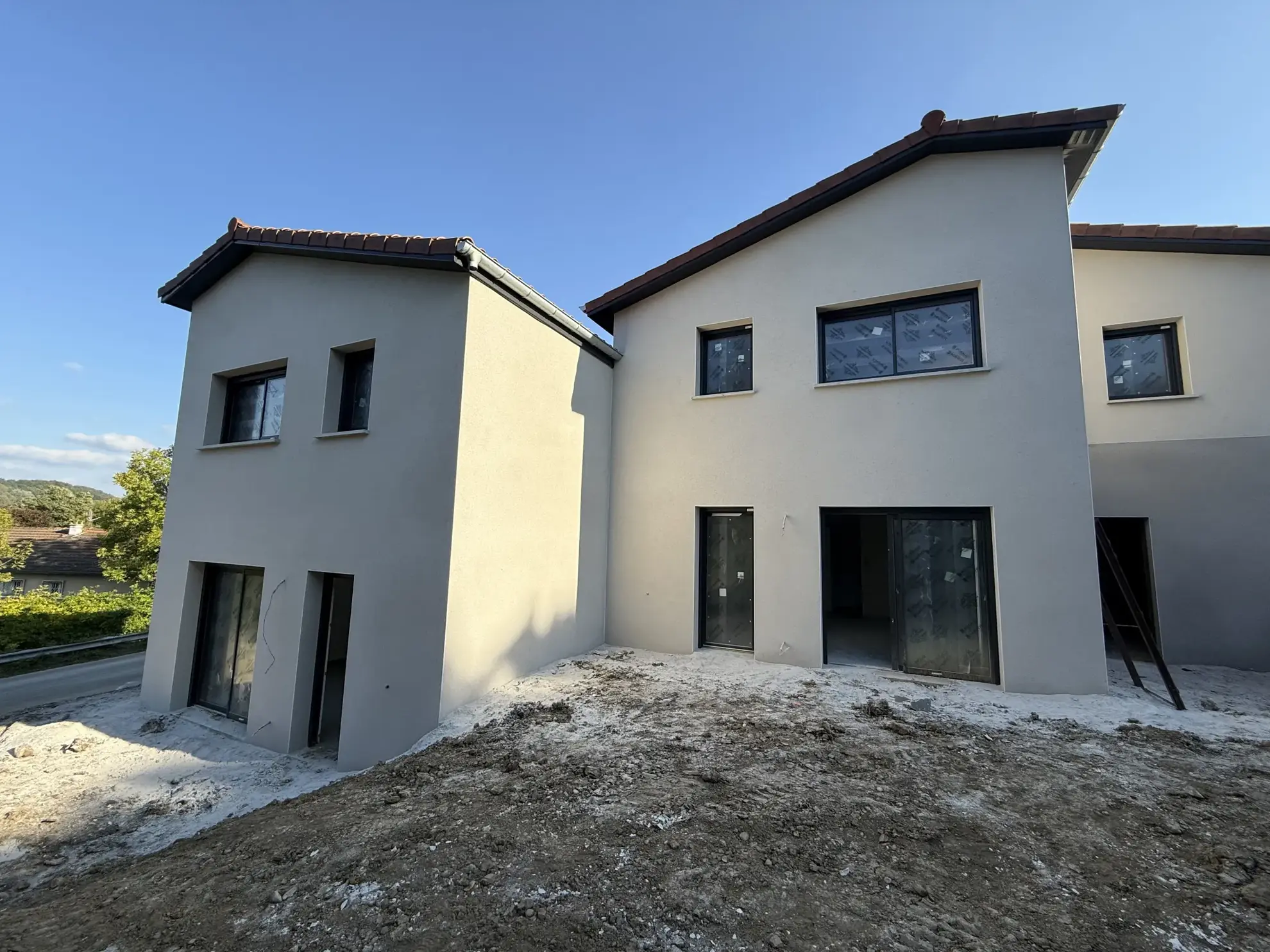 Villa moderne de 81 m² avec garage et terrain privatif à Eyzin-Pinet (38780)