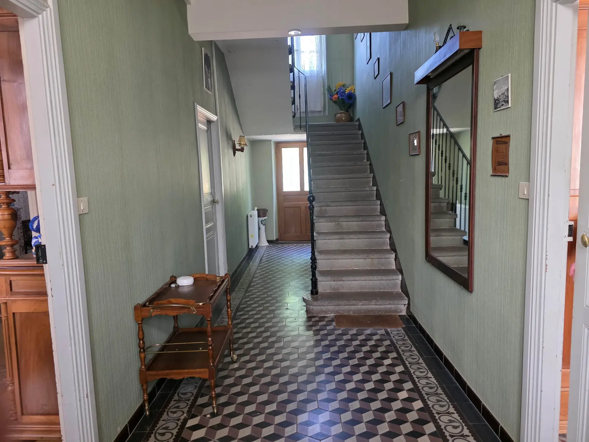 Maison de village en pierre à Ruoms avec cour de 342 m² 