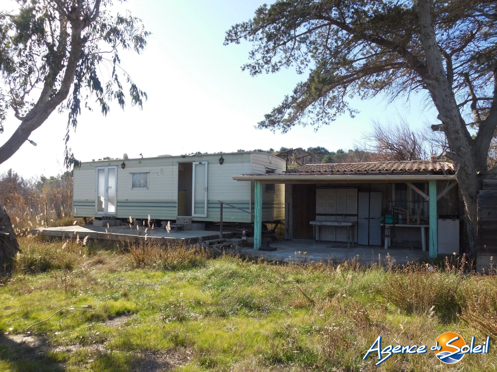 Terrain de loisirs de 951 m² avec cabanon, chalet et mobil-home à Port-la-Nouvelle