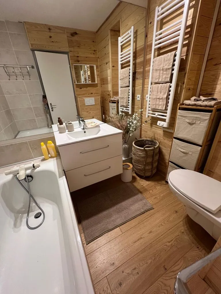 Studio rénové de 25,30 m² à Isola 2000, vue ski, emplacement idéal 