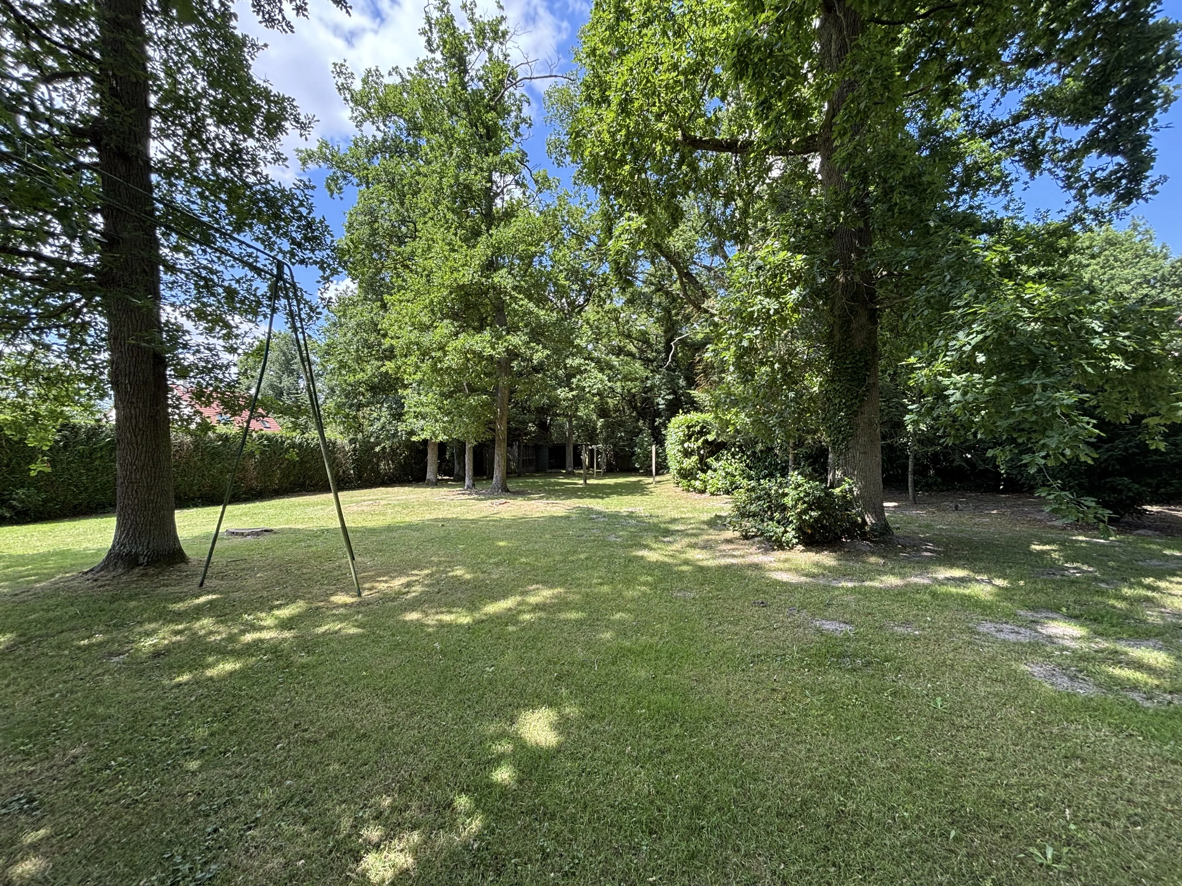 Terrain constructible de 601 m² à Gambais dans les Yvelines