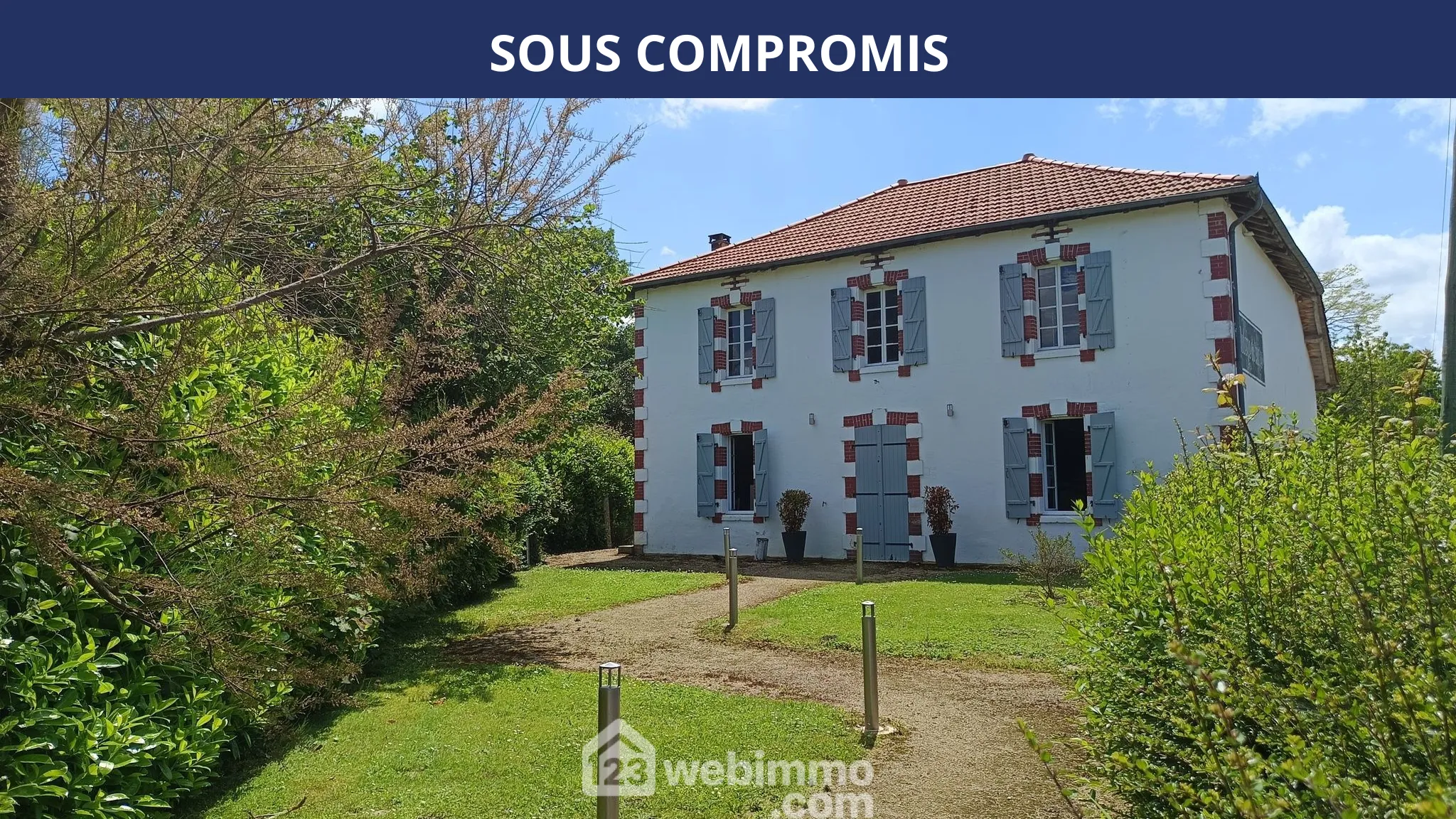 Maison à vendre à Brassempouy avec grand volume et terrain arboré de 2524 m²