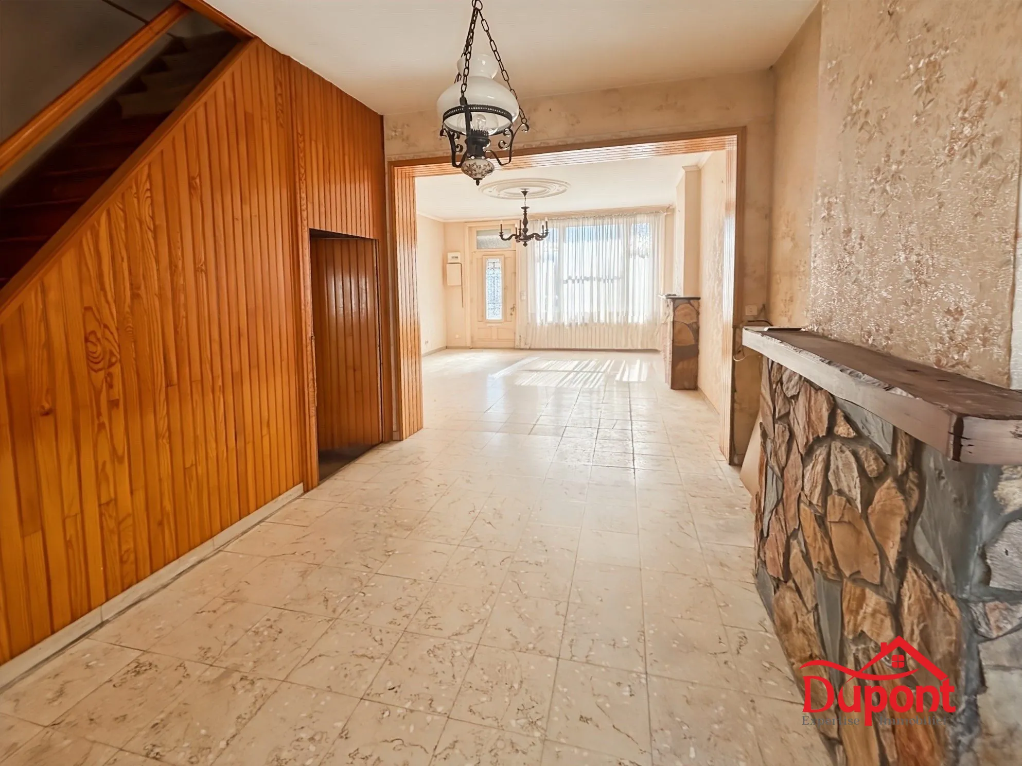 Maison semi-individuelle à Haveluy avec 3 chambres, jardin et potentiel d'extension 