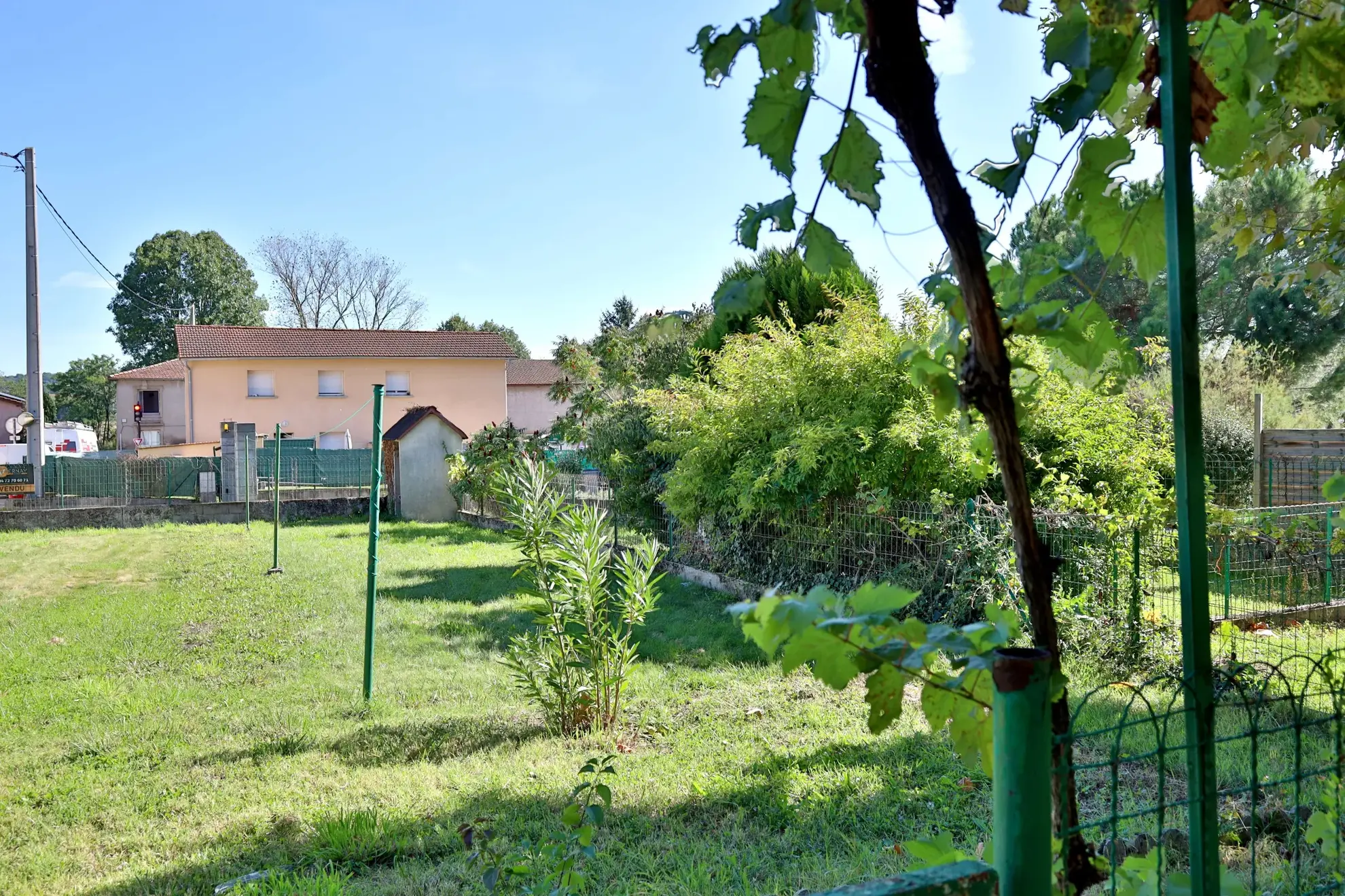 Maison familiale de 81,34 m² avec jardin et dépendance à OYTIER-SAINT-OBLAS 
