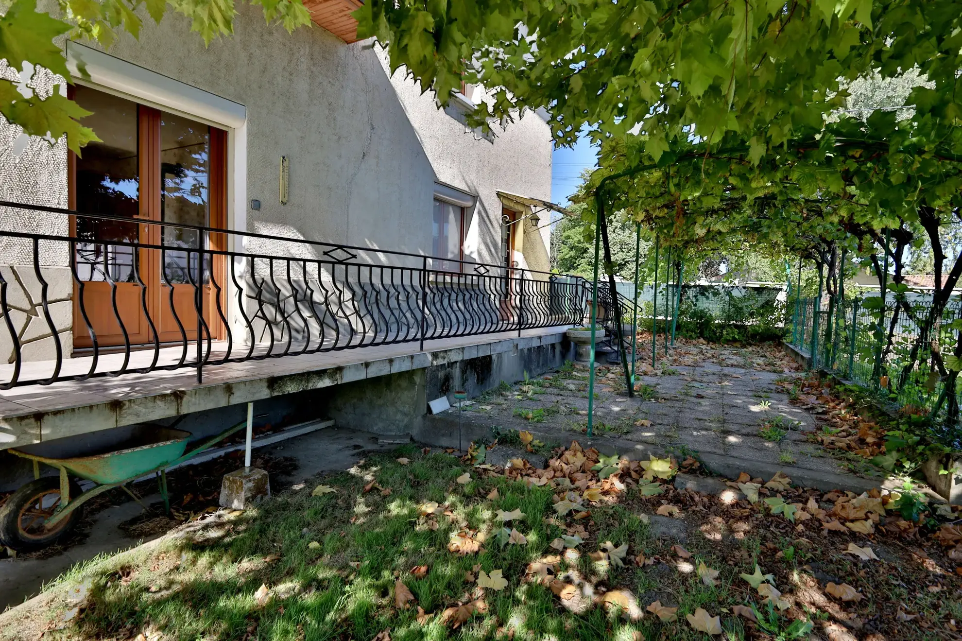 Maison familiale de 81,34 m² avec jardin et dépendance à OYTIER-SAINT-OBLAS 