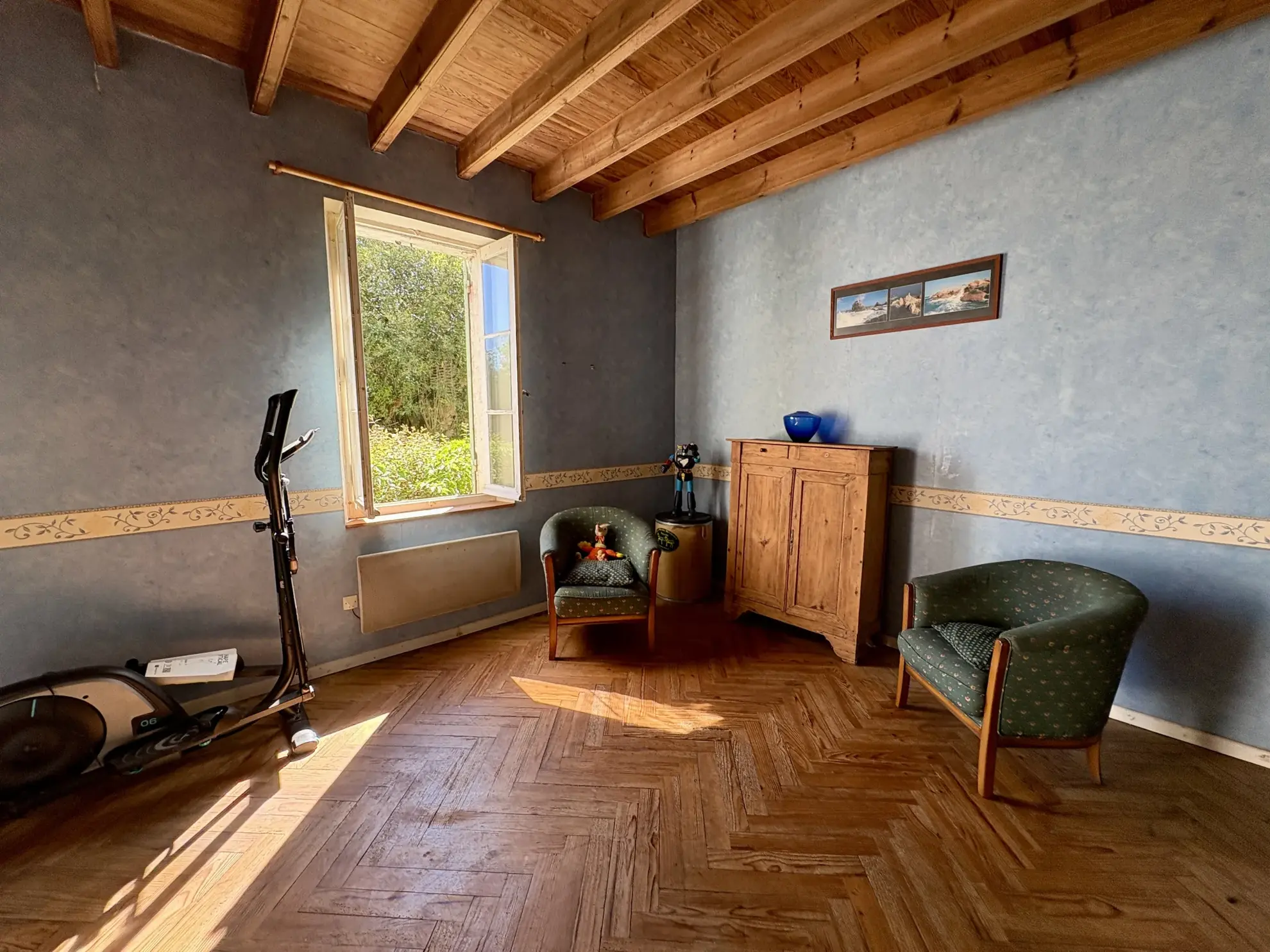 Maison en pierre avec dépendance et terrain de 7ha proche La Réole 