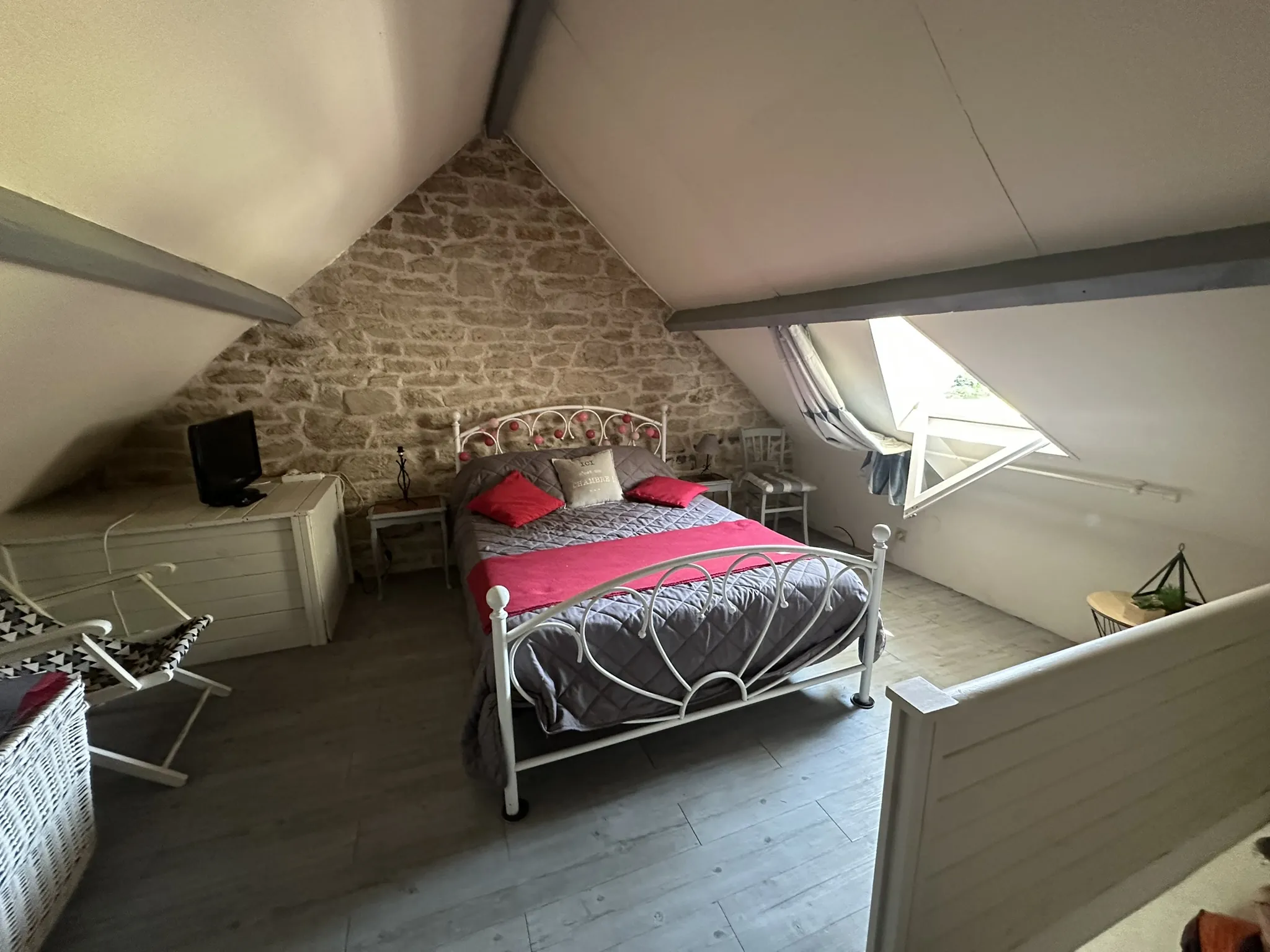 Ensemble immobilier à Saint-Barthélemy avec deux maisons indépendantes et jardin 