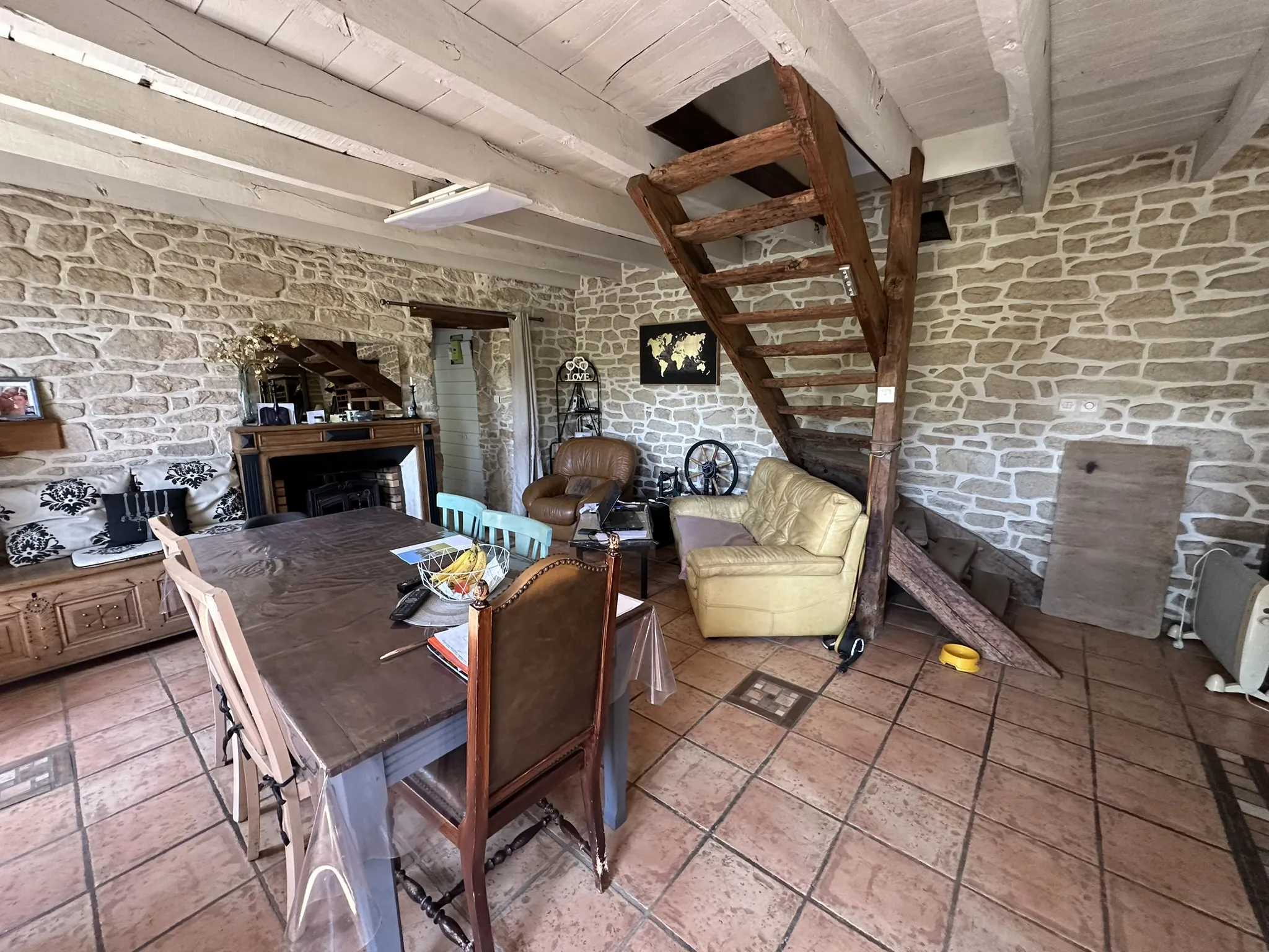 Ensemble immobilier à Saint-Barthélemy avec deux maisons indépendantes et jardin 