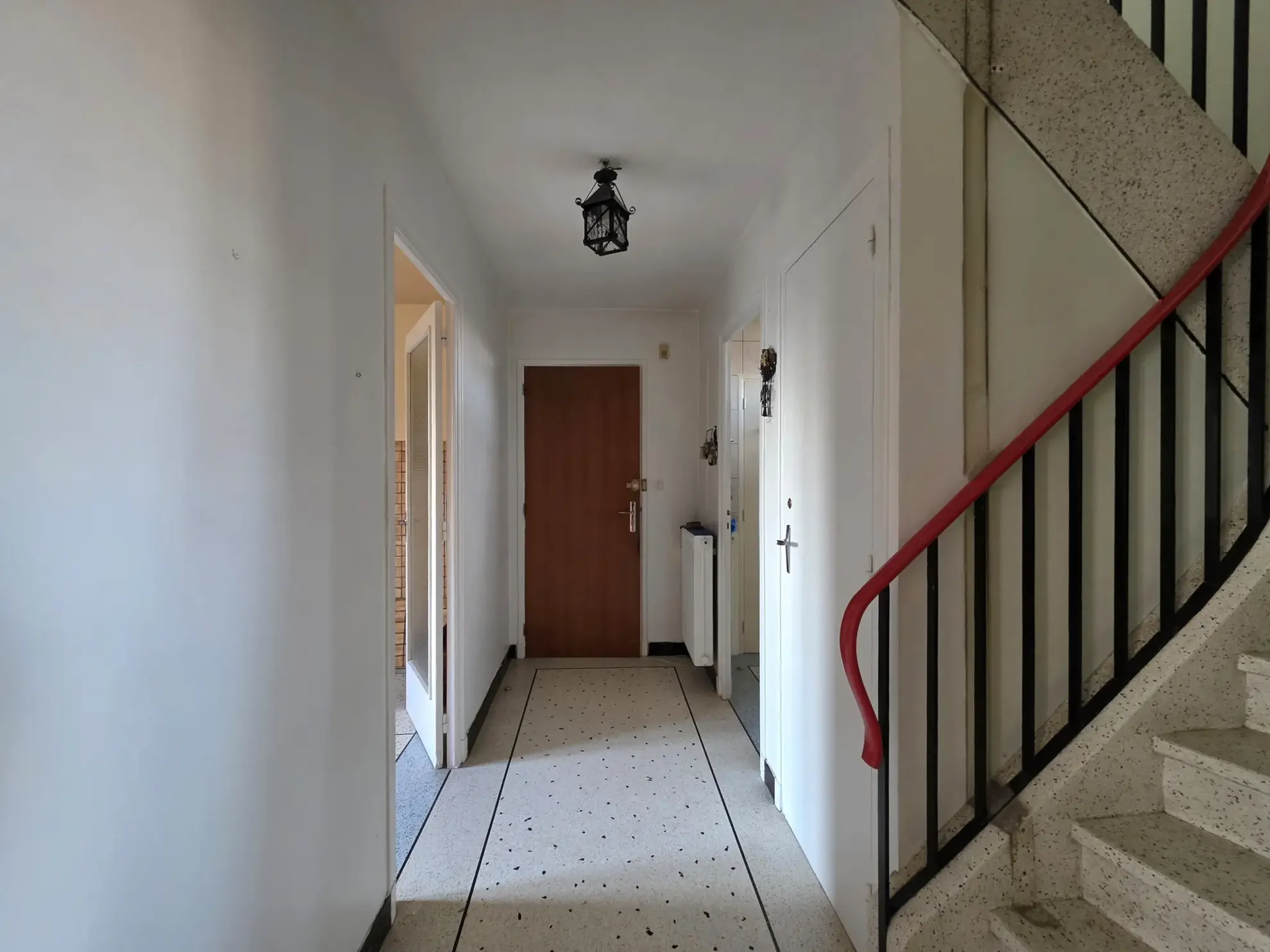 Maison à rénover avec terrasse et garage à Clermont-Ferrand secteur Anatole France 