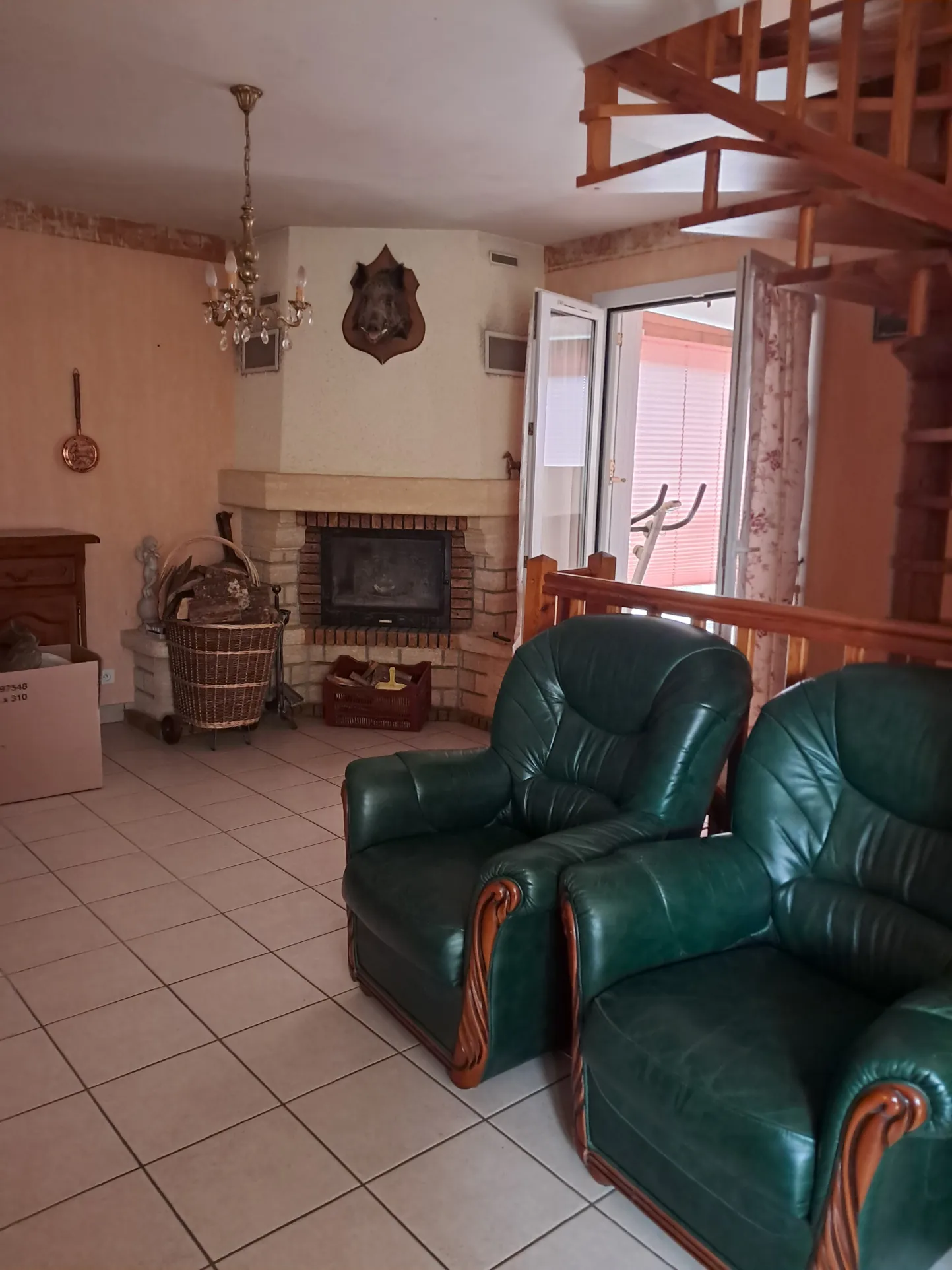 Maison familiale élégante avec jardin clos à Arnac-Pompadour 