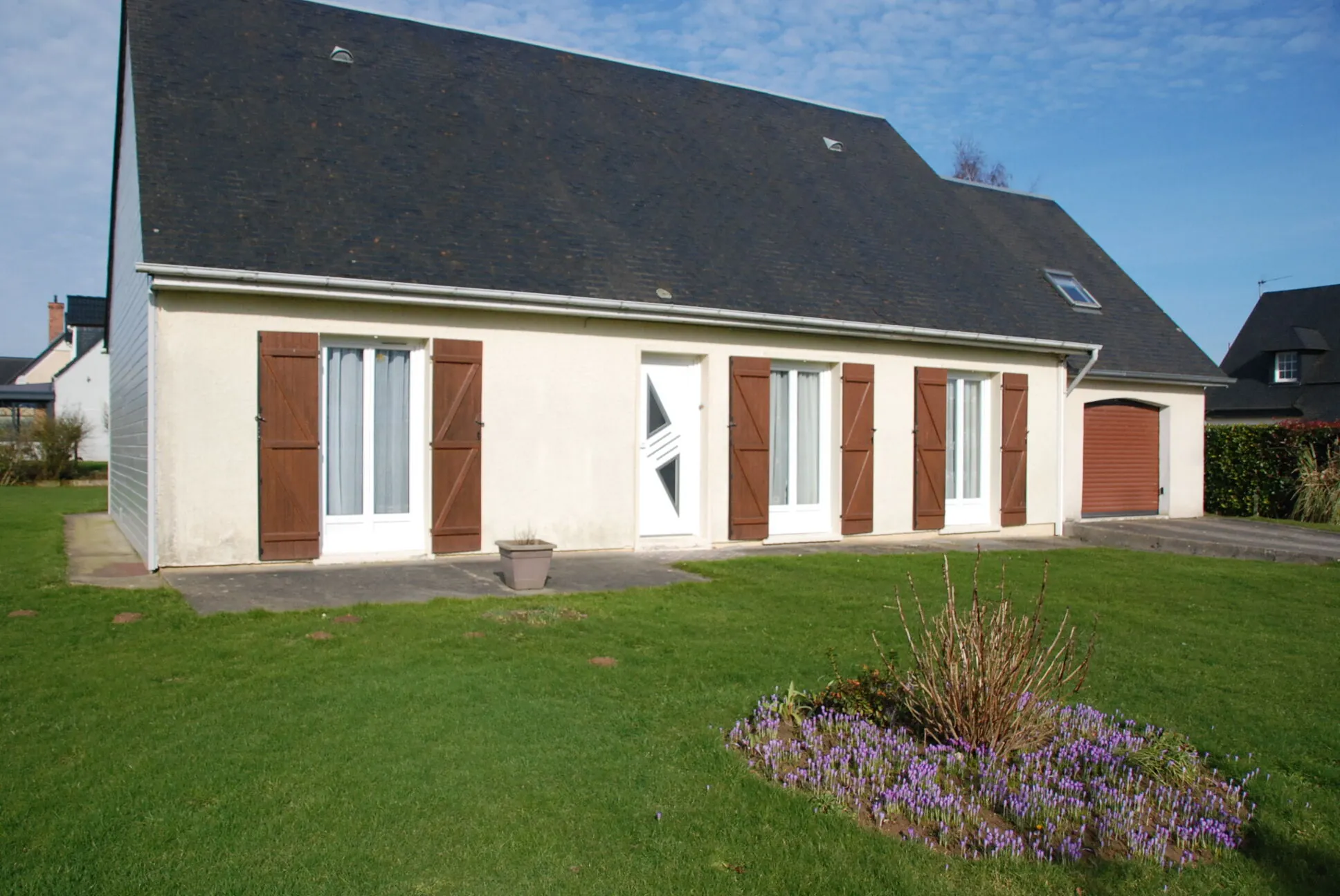 Maison familiale de plain-pied à Valmont, proche Fécamp, avec jardin et garage