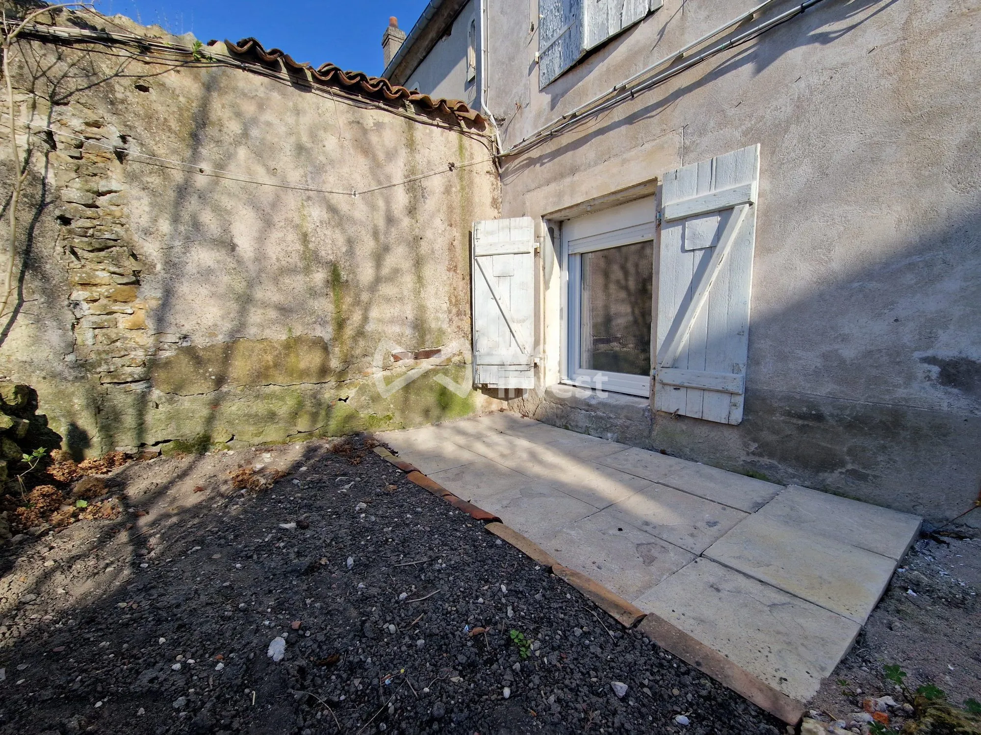 Appartement T1 rénové de 20 m² à Jarville-la-Malgrange avec terrasse et cave