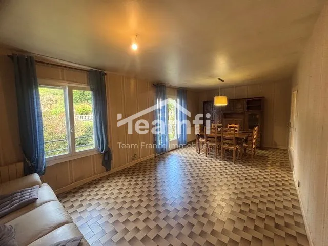 Maison familiale T4 avec sous-sol et grand terrain à Saint-Florent-sur-Cher