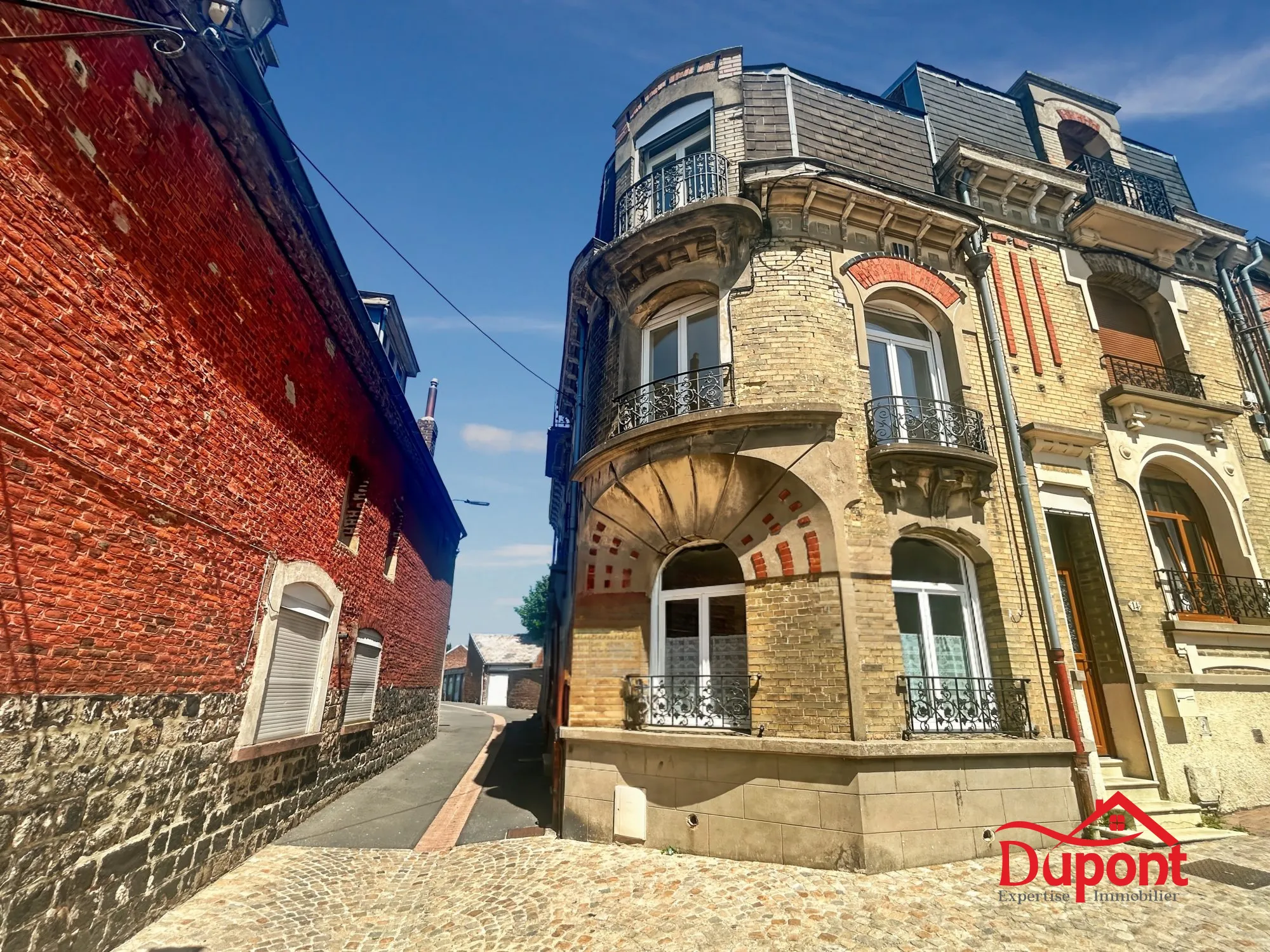 Magnifique maison rénovée avec jardin et terrasse à Le Cateau-Cambrésis