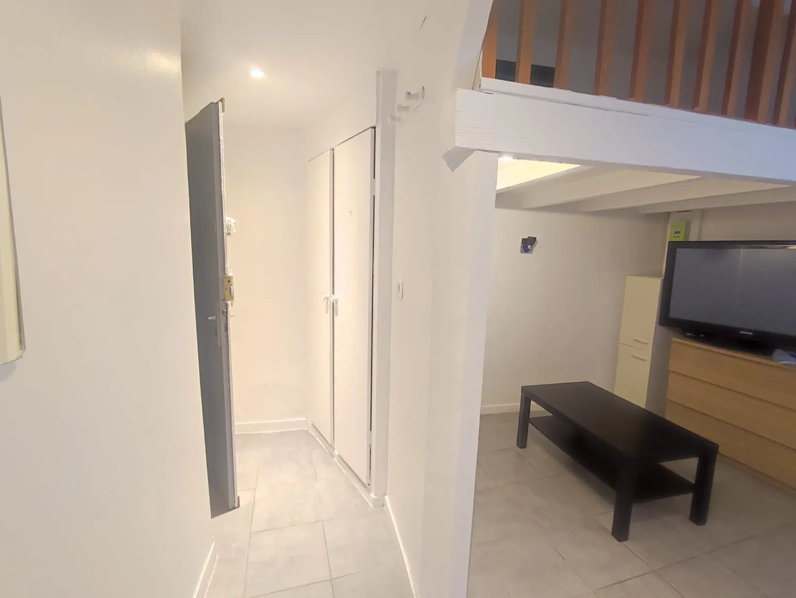 Appartement de 24m² avec mezzanine à Agde, proche plage et gare, idéal investissement ou pied-à-terre 