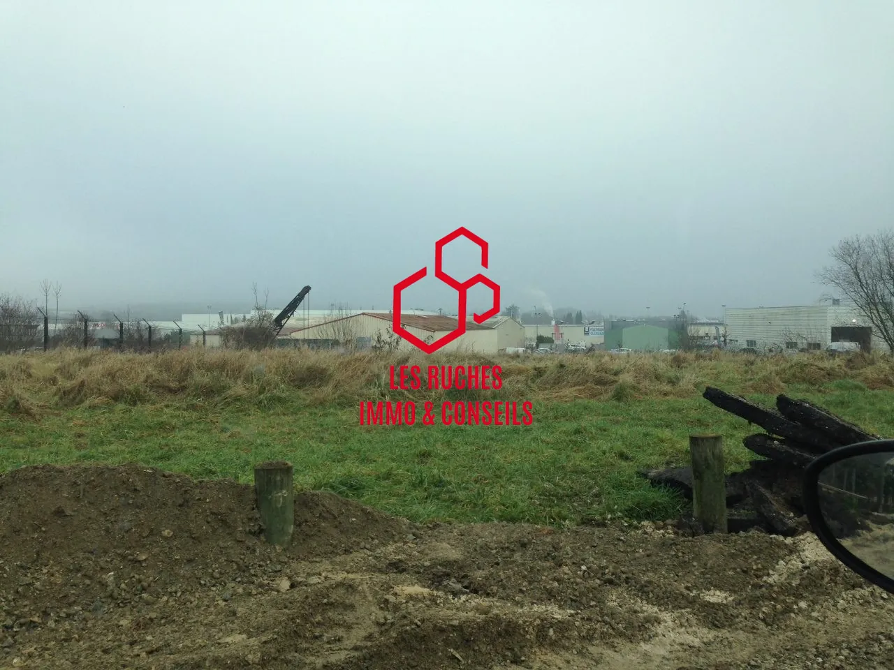 Terrain constructible à vendre à Charny de 220 m² dans un cadre paisible