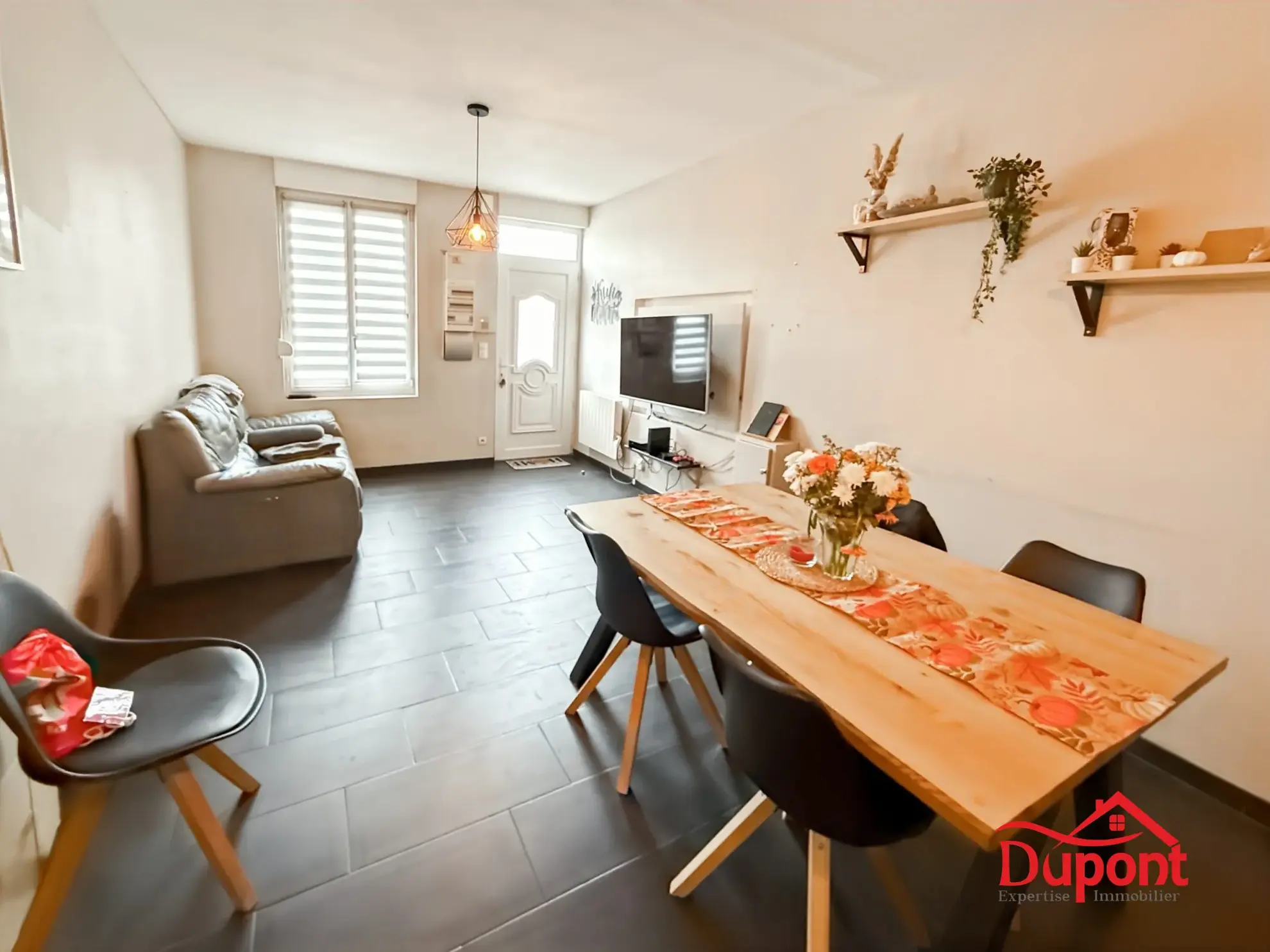 Maison à Rénover avec Grand Jardin ensoleillé à Fresnes-sur-Escaut