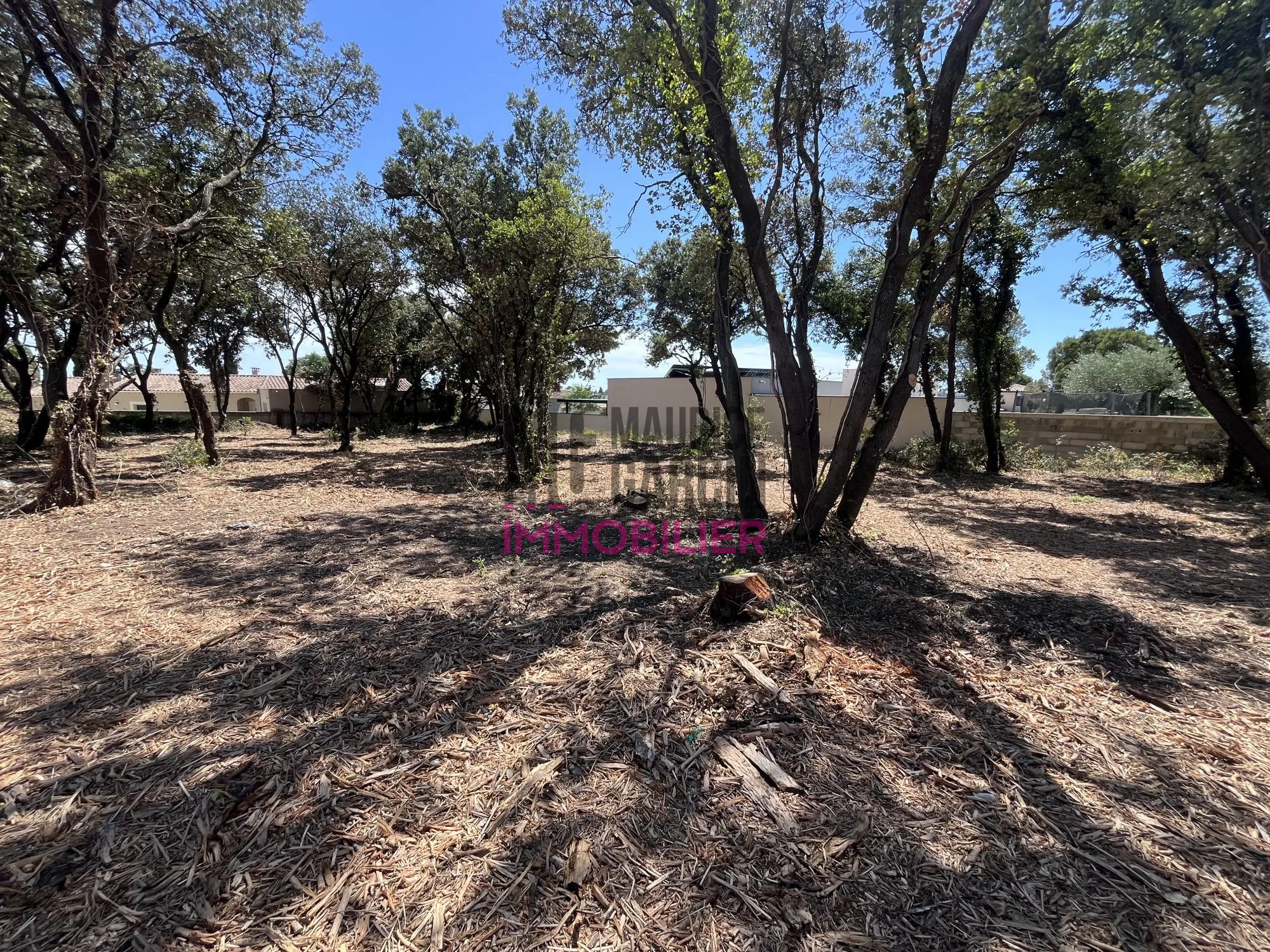 Terrain à bâtir constructible à Bedarrides avec permis validé