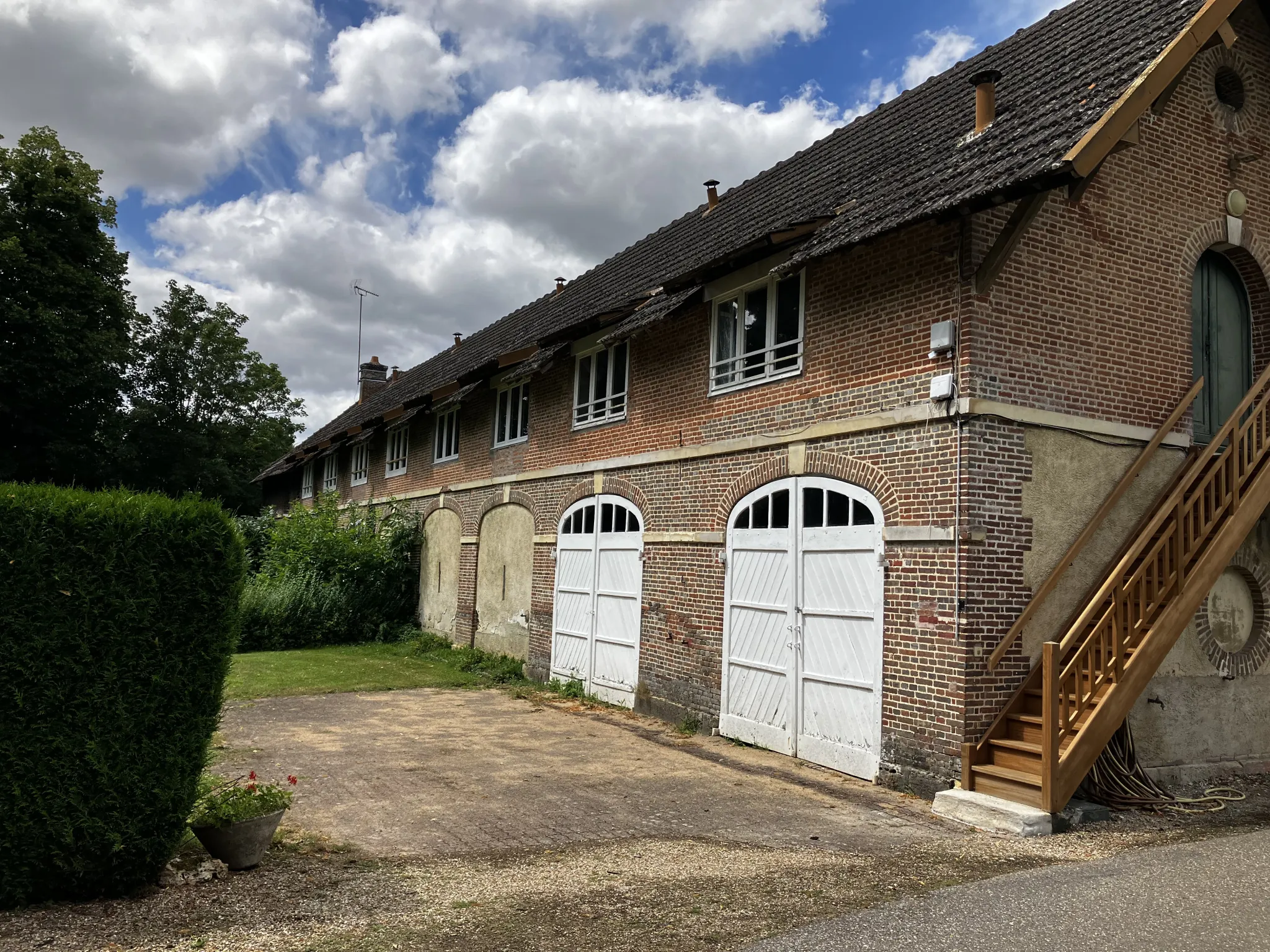 Appartement spacieux de 113 m² à Pacy-sur-Eure avec piscine et tennis