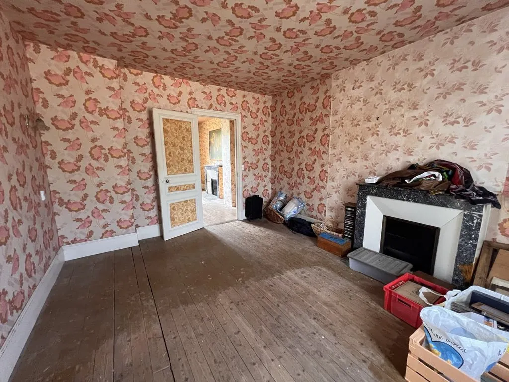 Charmante maison à Joigny avec jardin de 3000 m² et dépendances 