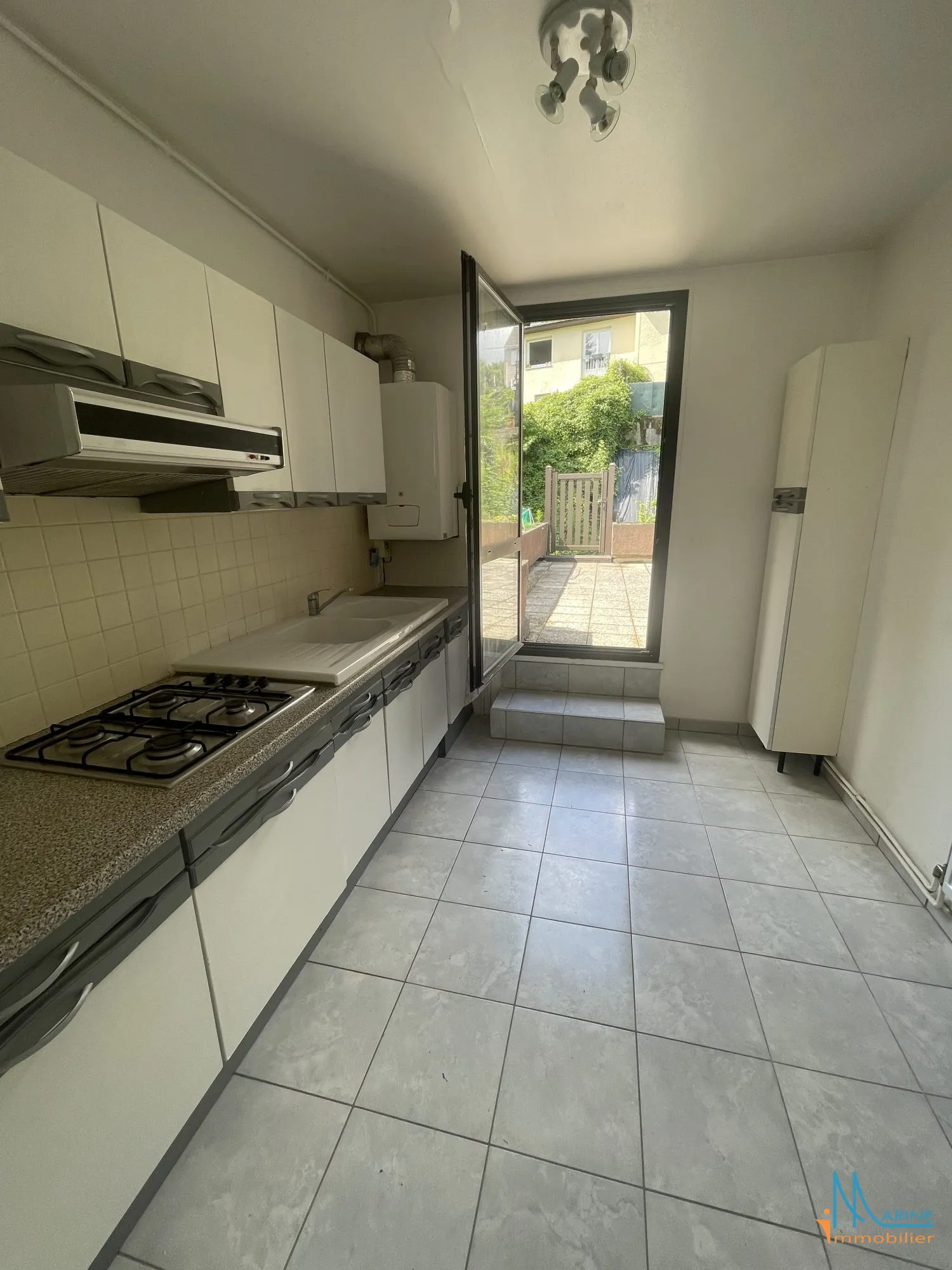 Appartement T3 avec Terrasse à Dieppe - Lumineux et Spacieux 