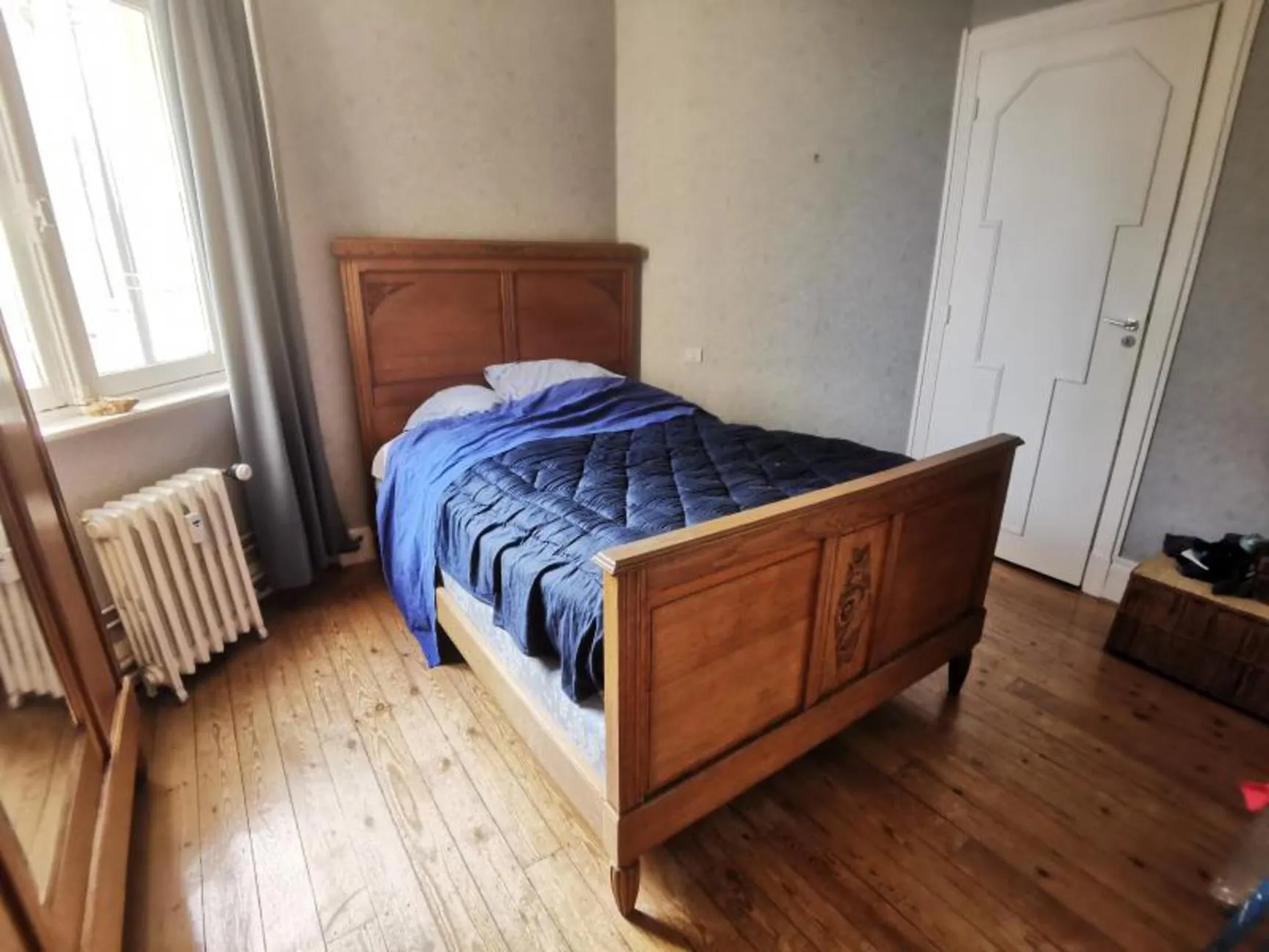 Appartement T3 à rénover avec cave et chambre de bonne à Creise Laroche 