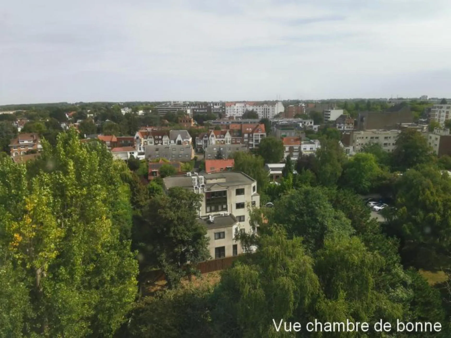 Appartement T3 à rénover avec cave et chambre de bonne à Creise Laroche 