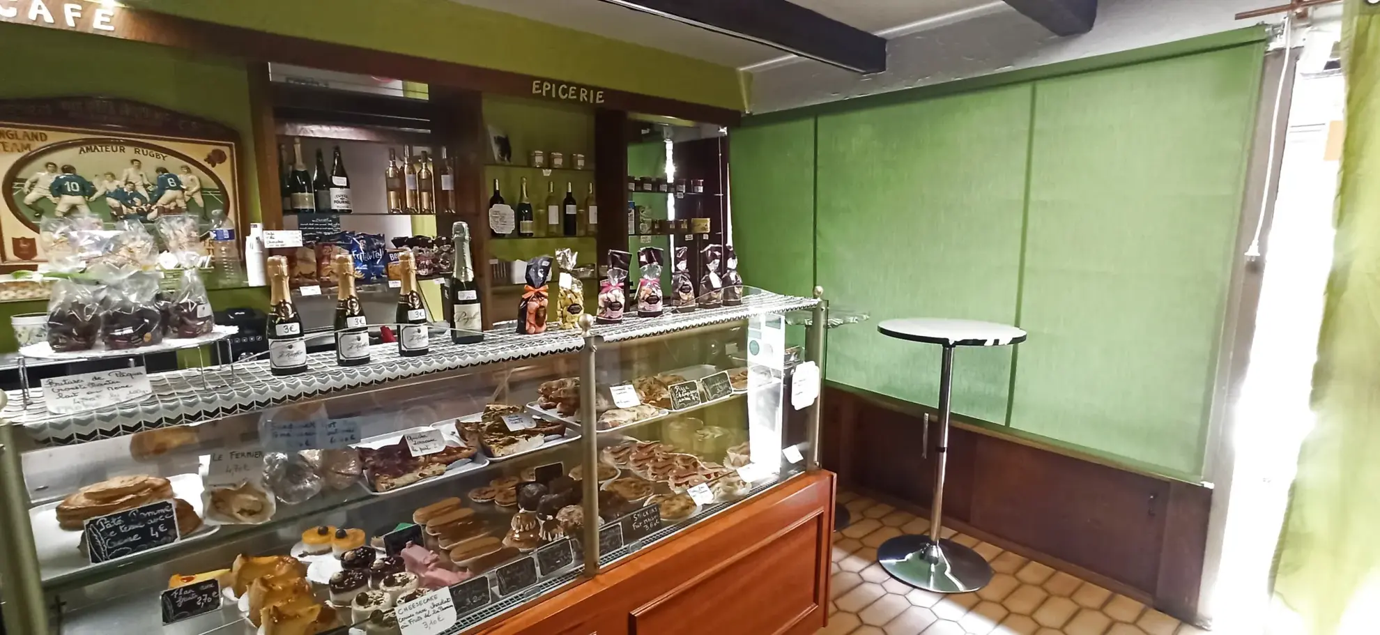 Fonds de commerce boulangerie à Bourges avec emplacement privilégié et CA élevé 